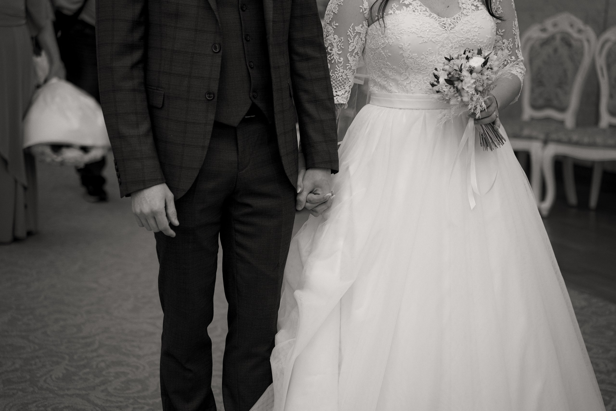 Свадебная фотосессия в Кировском ЗАГСе в Ростове-на-Дону. Фотограф Алёна Чёботова. Свадебный фотограф в Ростове-на-Дону. Таинство Крещения и Венчания, семейные фотосессии. Алёна Чёботова