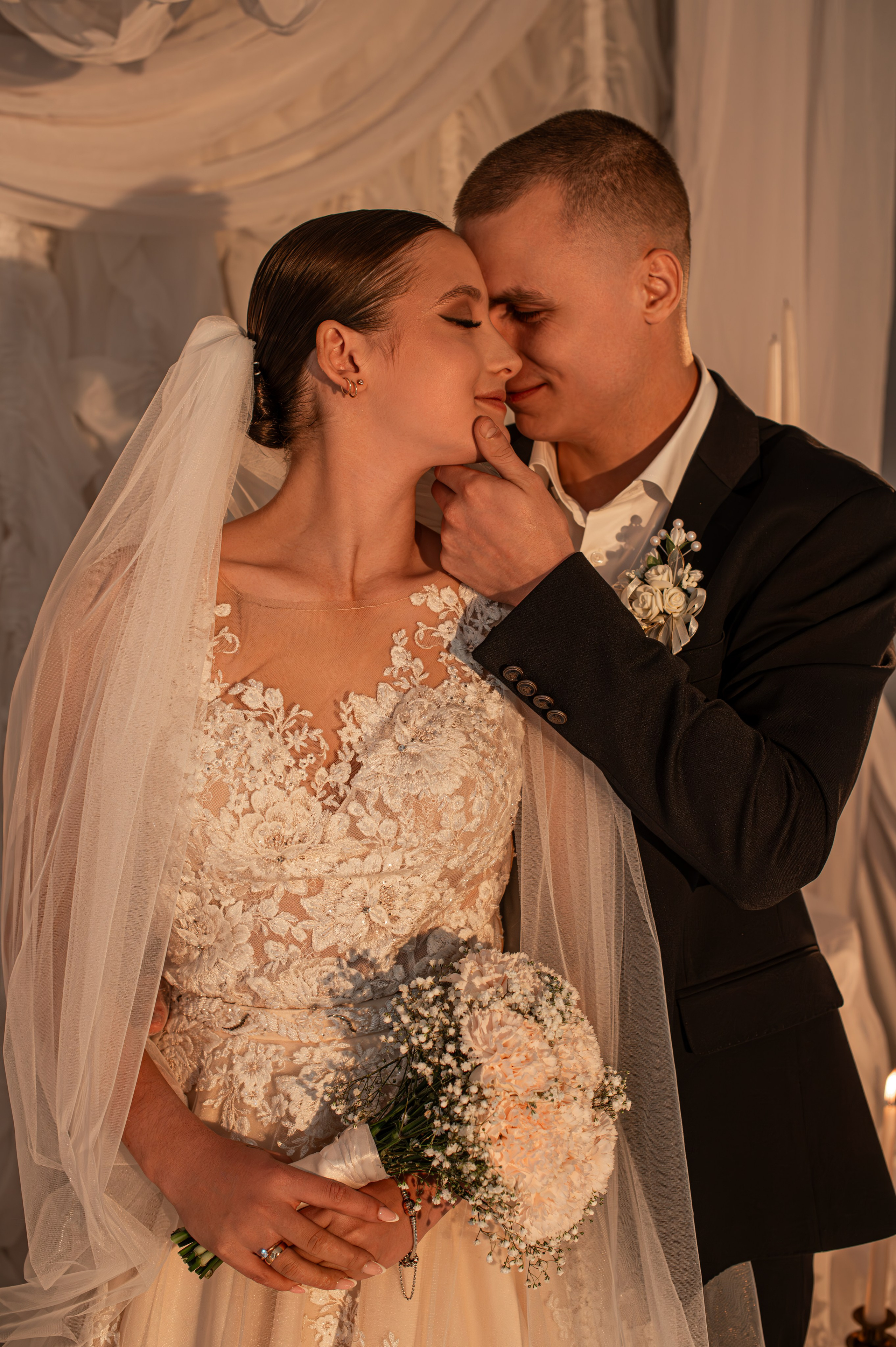 Съемка в студии, гостинице. Семейный и свадебный фотограф в Донецке Донская Анастасия