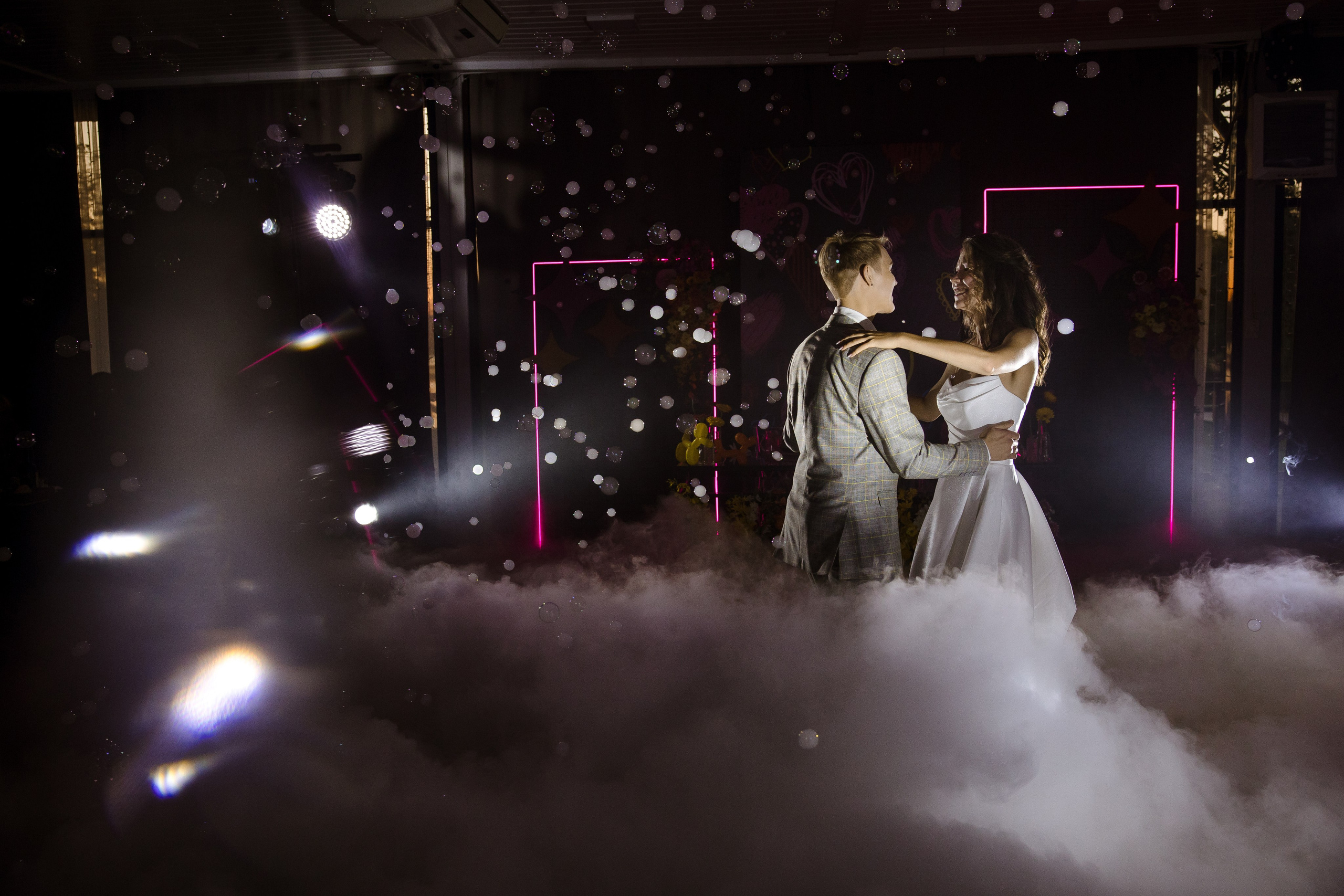 Яркая свадьба в «Нет на карте» в Самаре. Свадебный и семейный фотограф в Самаре и Тольятти | Елена Топанцева