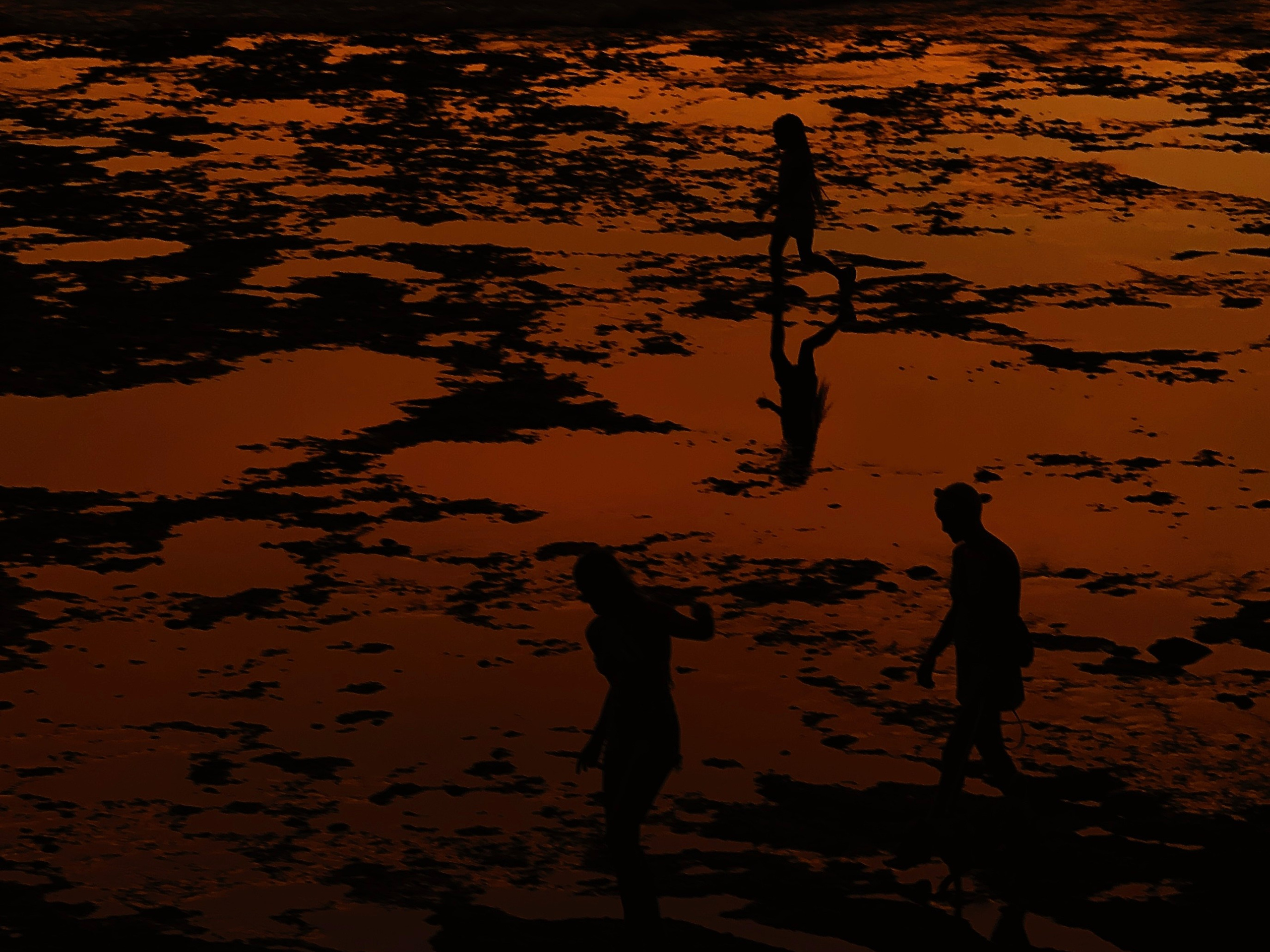 Who u are?. Carolinetru