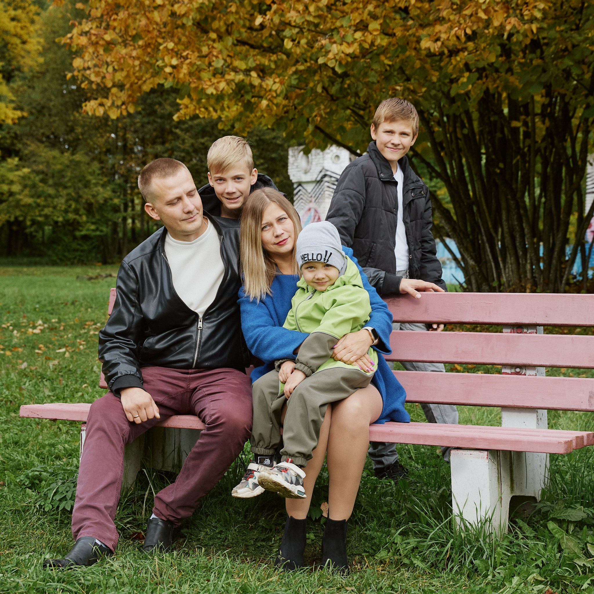 Прогулка с семьёй Виктора и Екатерины. Свадебный и семейный фотограф в г. Волхов Алексей Кочерыжкин