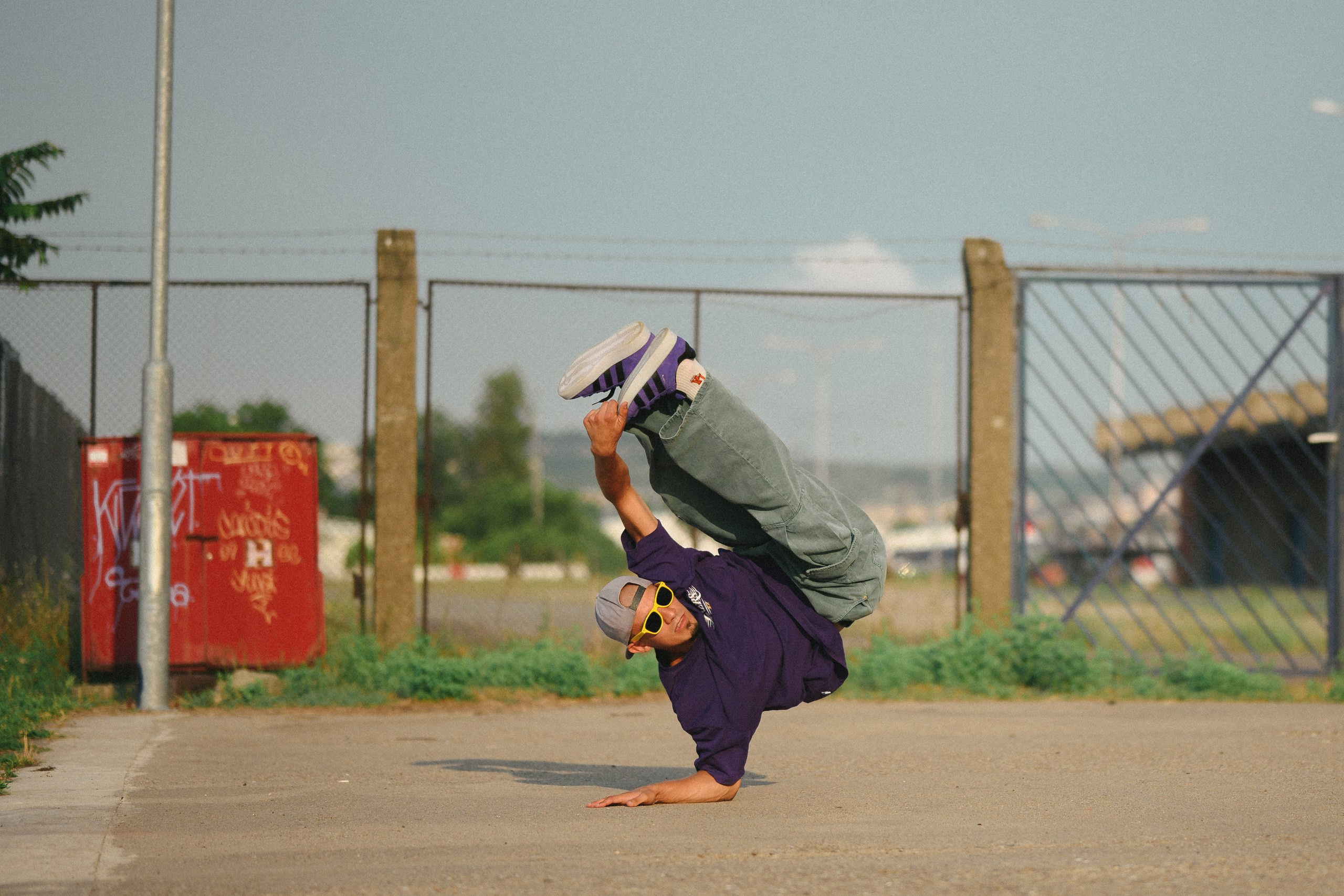 Мужская фотосессия в городе, фото съемка танца. Фотограф в Белграде Чугреева Елена