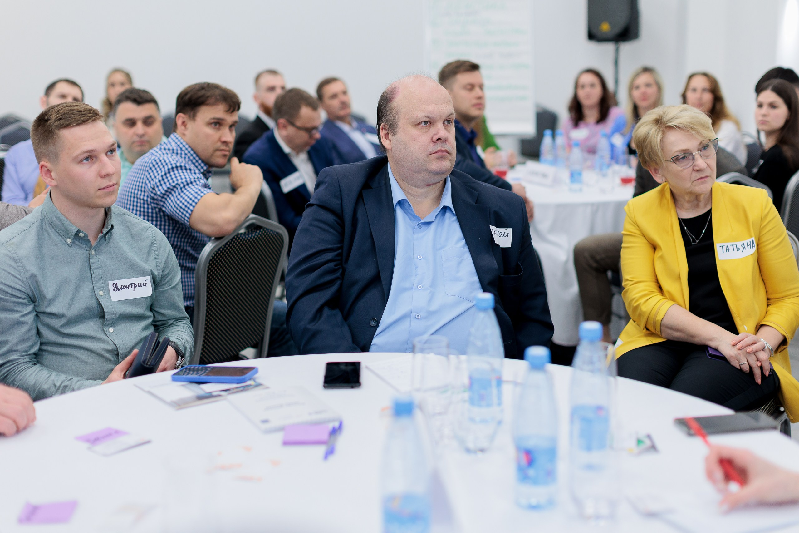 Фотограф для съемки награждения на корпоративной премии. Контент для бизнеса в Екатеринбурге Полдень Медиа