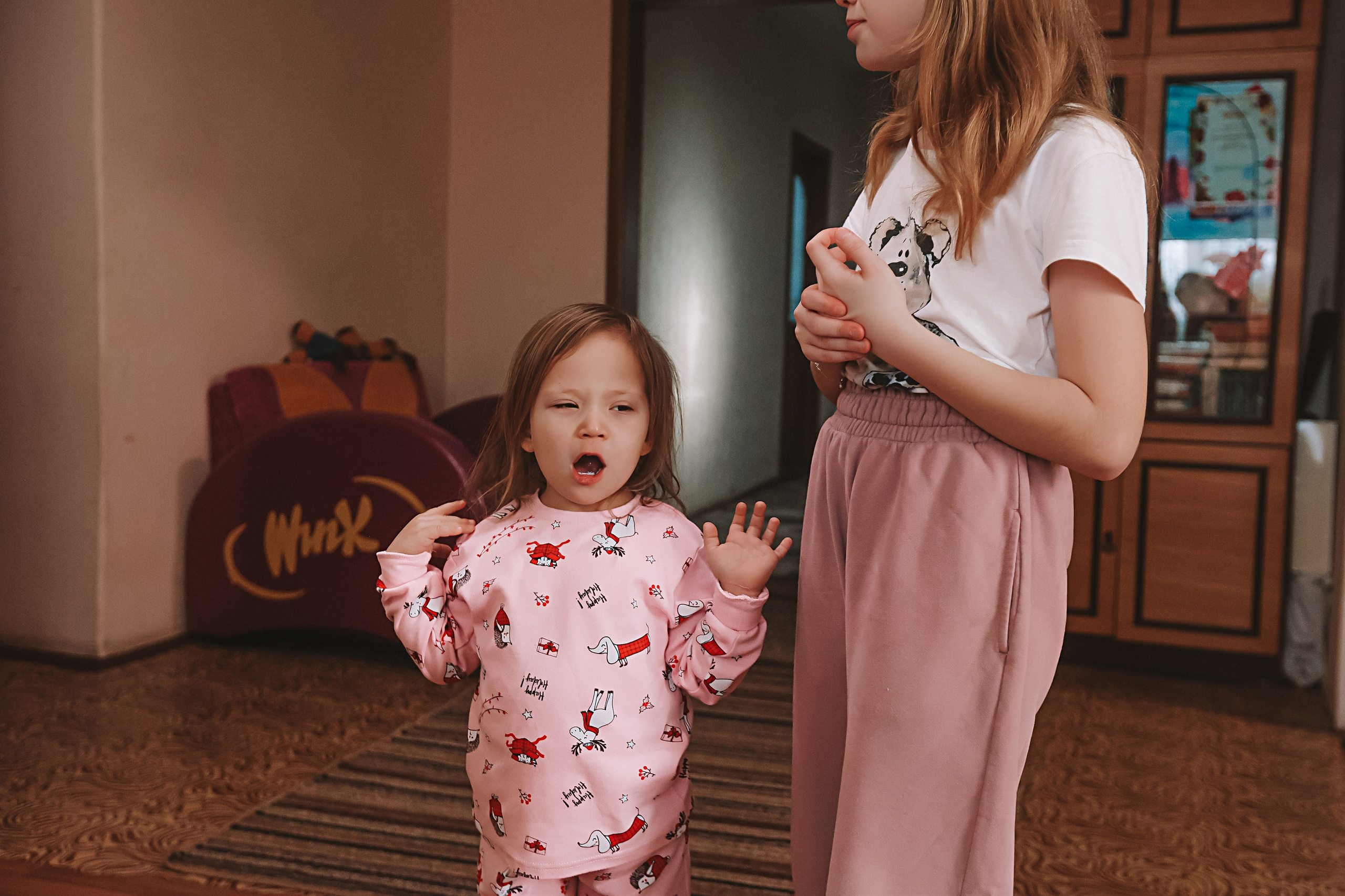 Большая семья репортаж. Семейный фотограф Тюмень, фотограф на роды Салмина Мария