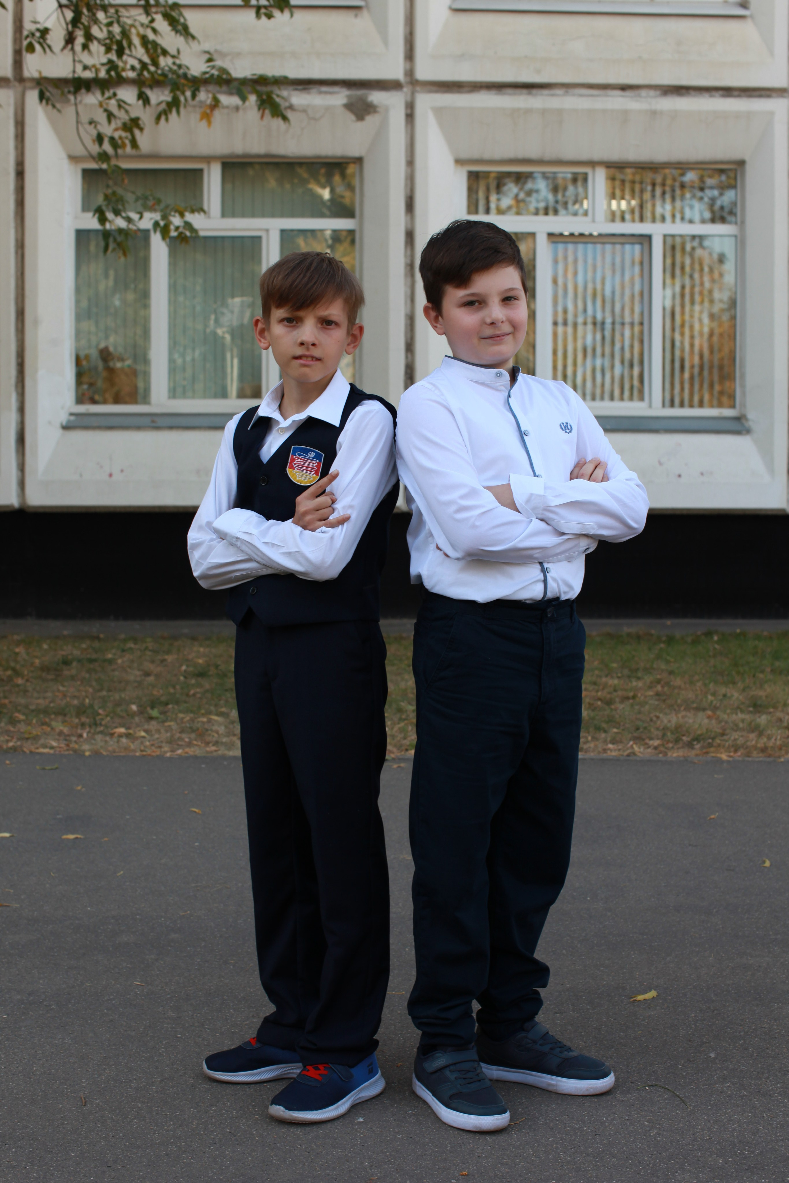 Осенняя фотосессия у школы. Выпускные альбомы Москва СВАО