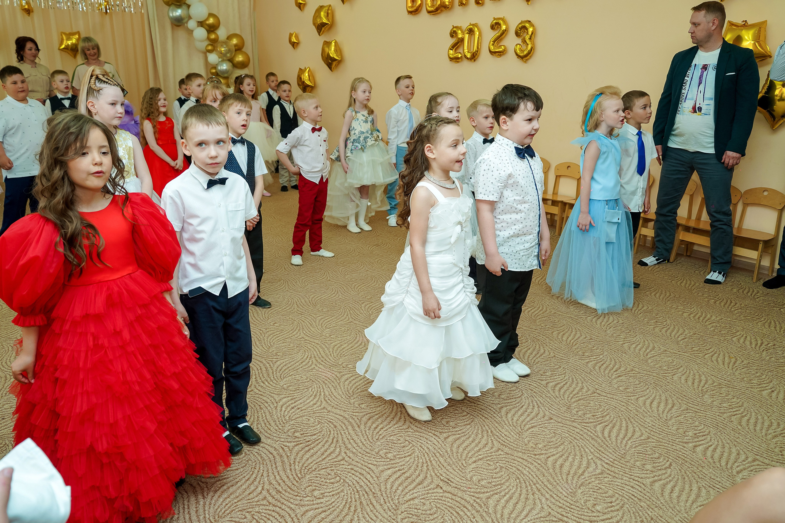 Фотосъемка видеосъёмка фотограф видеооператор новогодних утренников  в. Фотограф, видеооператор Нина Коршунова