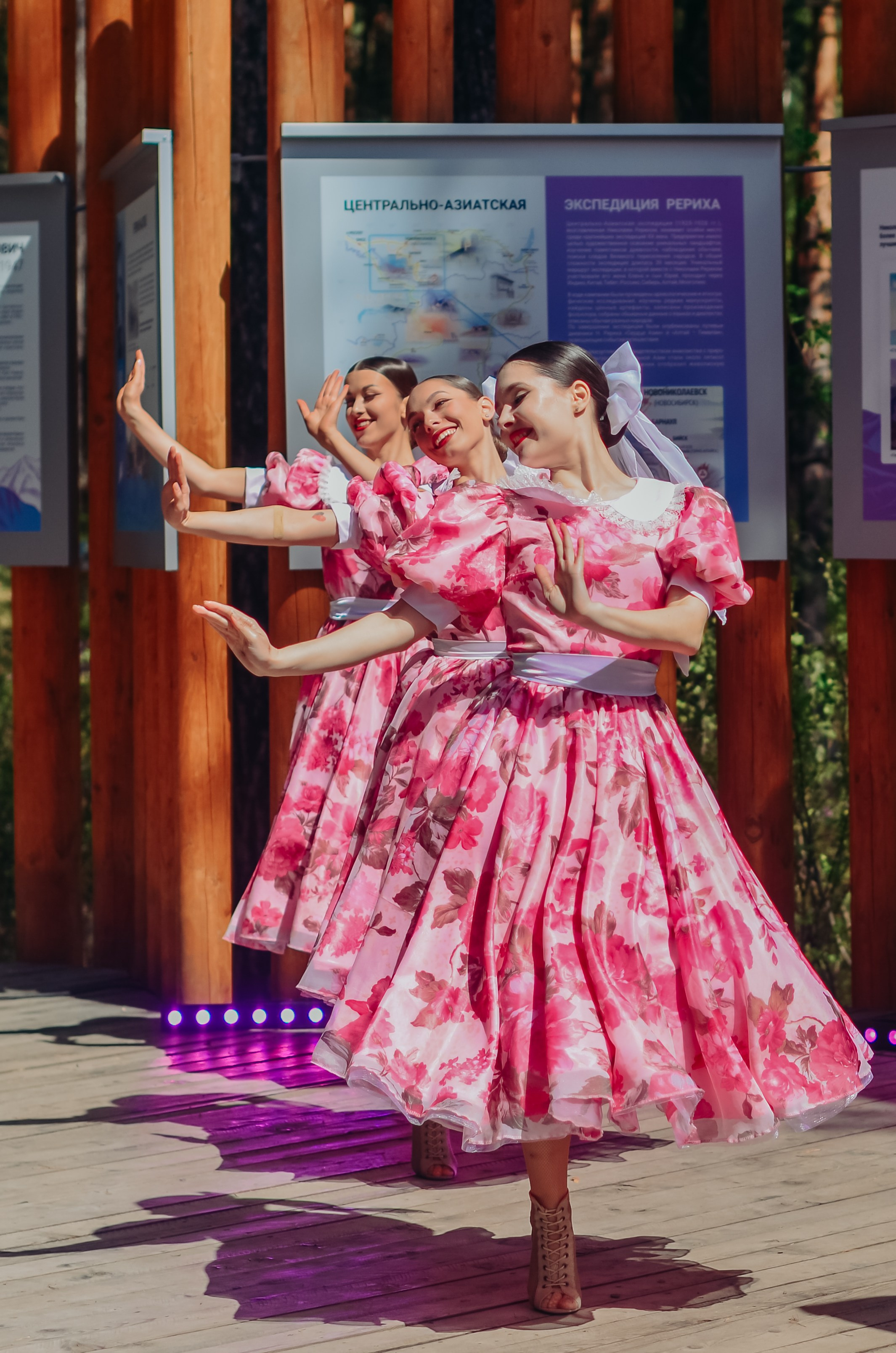 Фестиваль «Цветение Маральника на Алтае 2025». Фоторепортаж. Денисова Аля — фотограф для парных съемок и индивидуальных историй в Барнауле