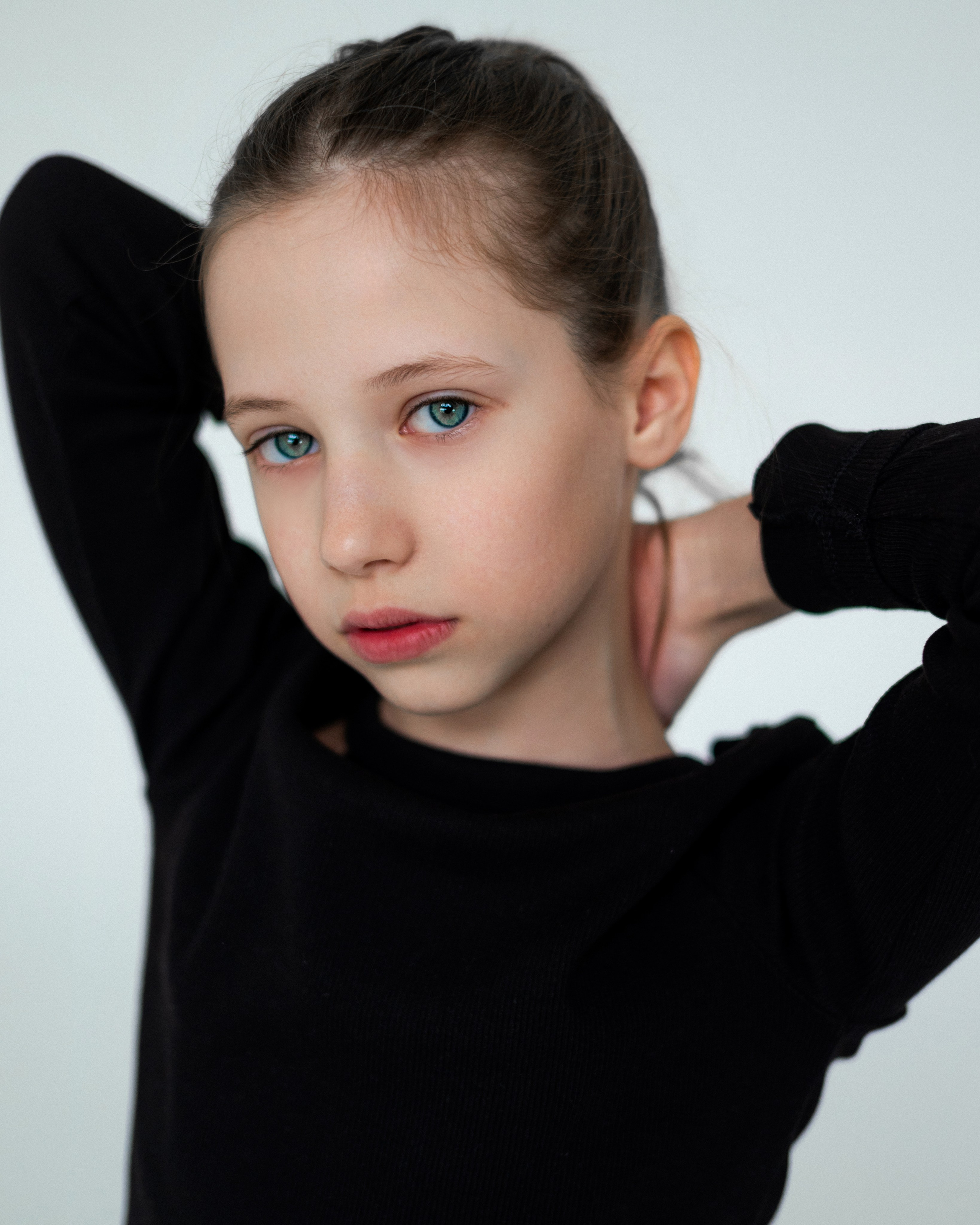 Модельное портфолио. Фотограф Москва Виктория Вишневская актерское / модельное портфолио