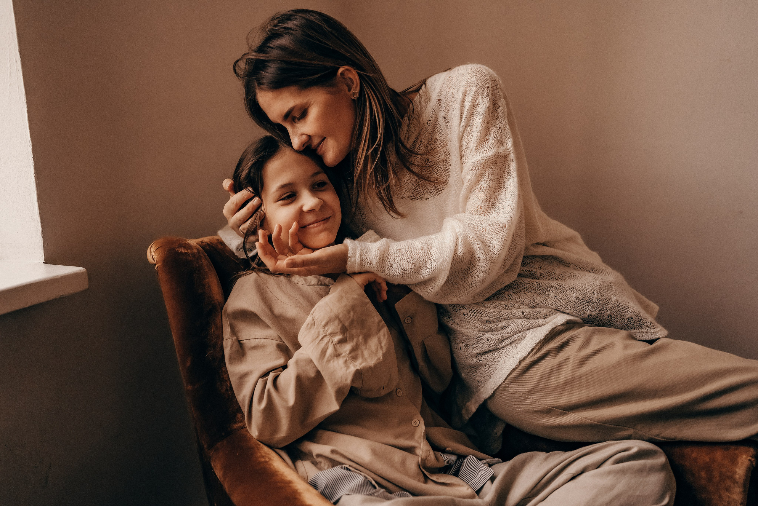 Объятья и немного баловства. Главная