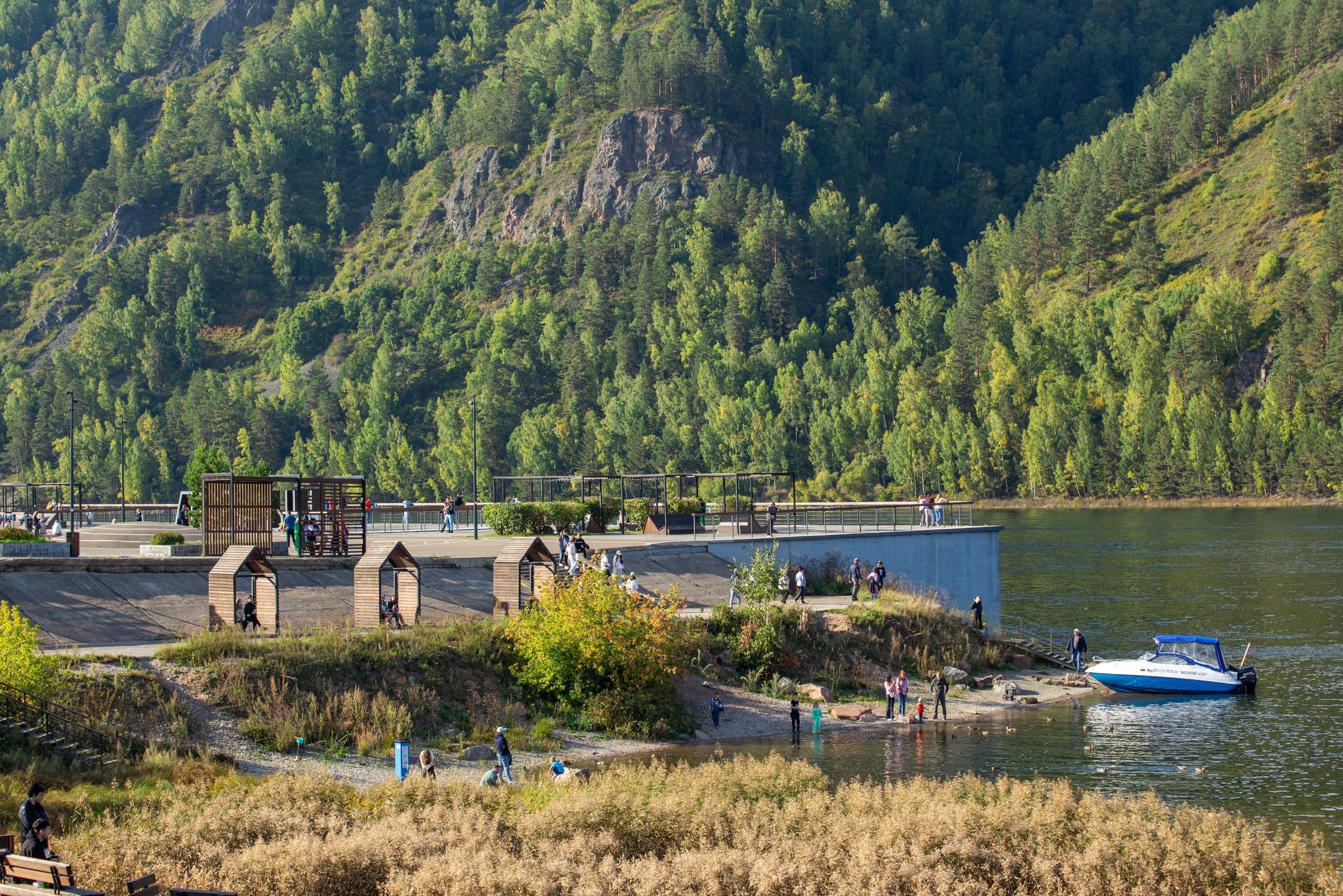 Квартира для продажи в городе Дивногорске с хоумстейджингом. Интерьерный фотограф и ретушер в Красноярске Денис Антропов