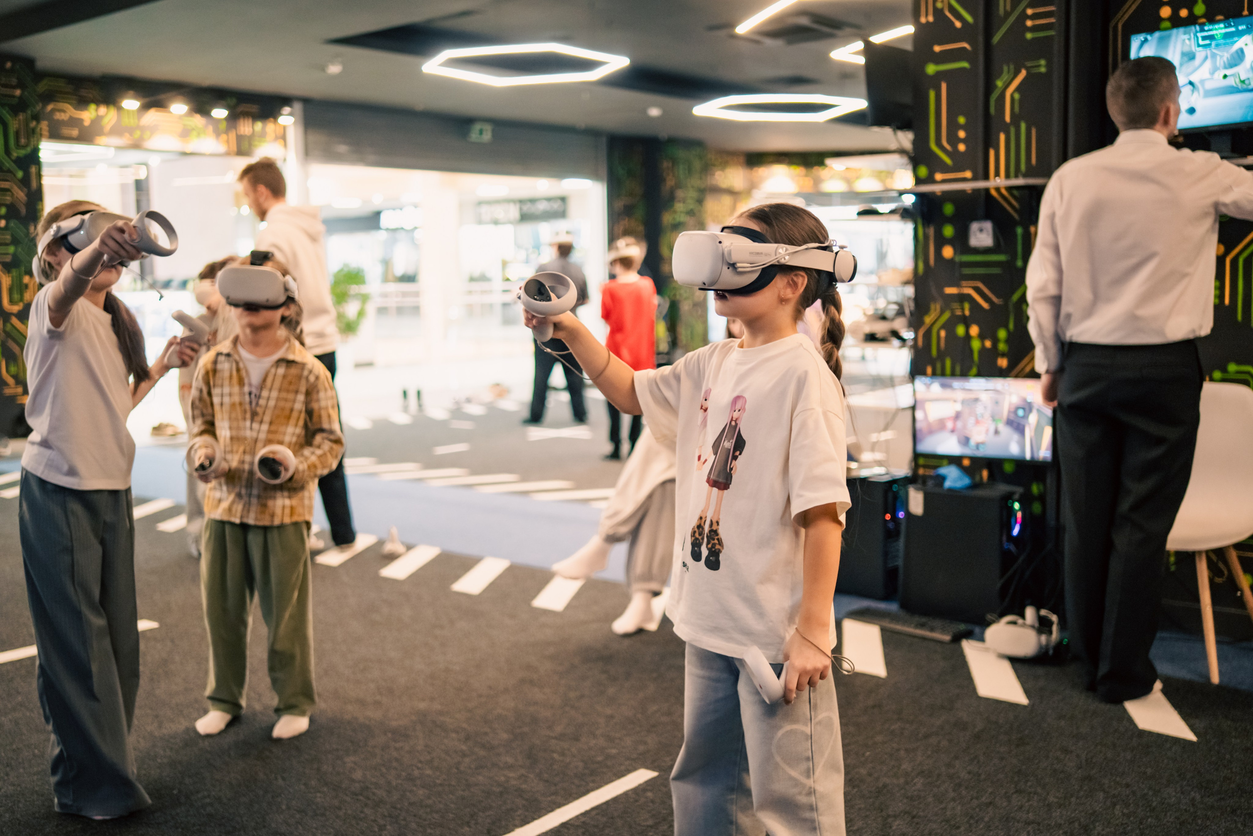 VR April-May. Felixtones