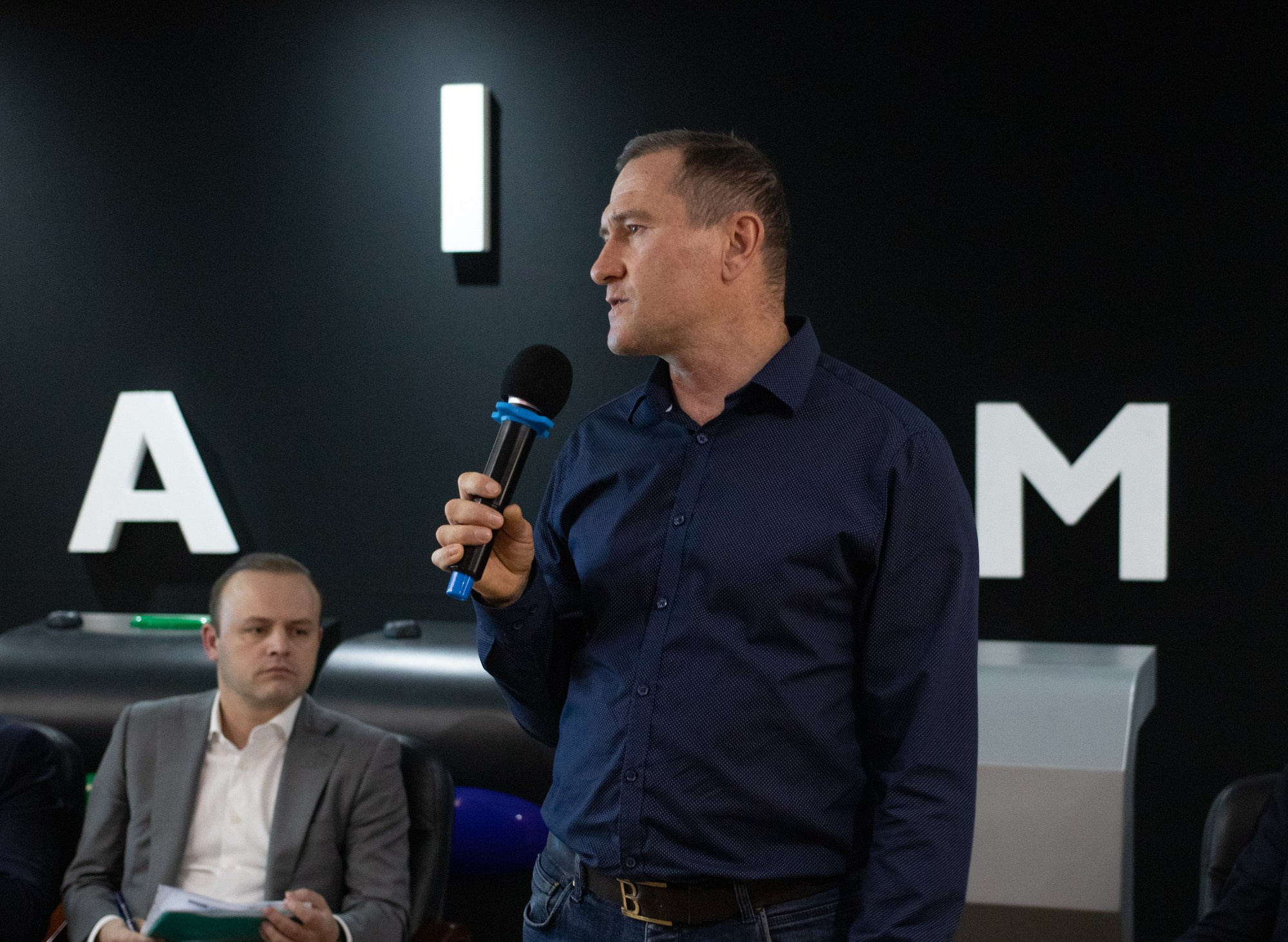 Встреча с Владиславом Даванковым и «Опора России». Репортажный, промышленный и маркетплейс-фотограф Дмитрий Чернат