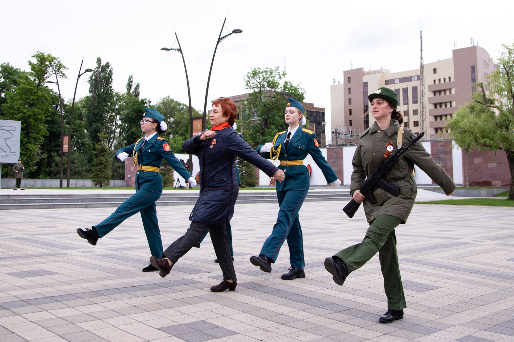 100-летие пионерии. Репортажный, промышленный и маркетплейс-фотограф Дмитрий Чернат