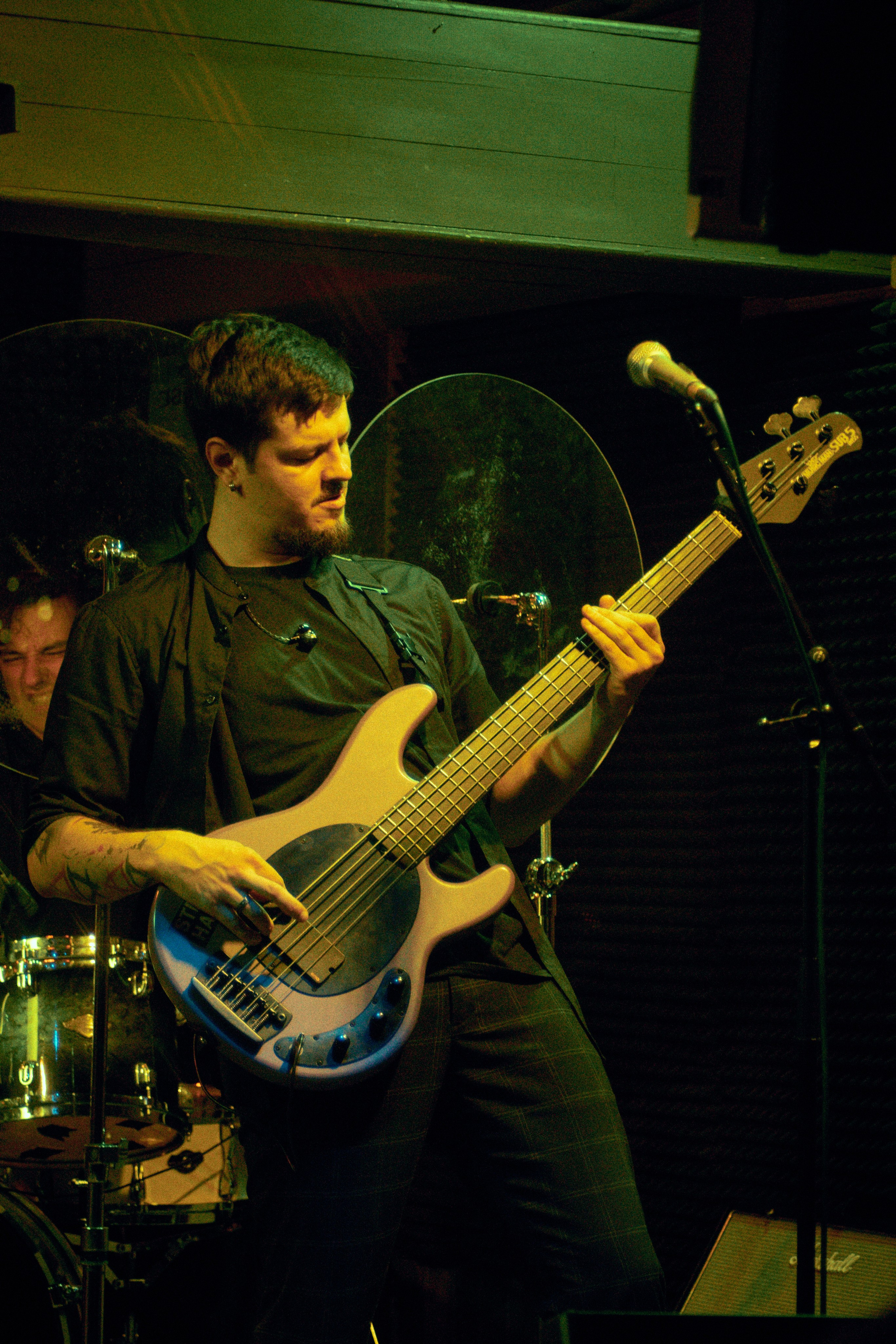 ГОЛОВА МУЭССЫ — КОНЦЕРТ 18-10-2025 В КИТАЙСКОМ ЛЕТЧИКЕ. Фотография для артистов