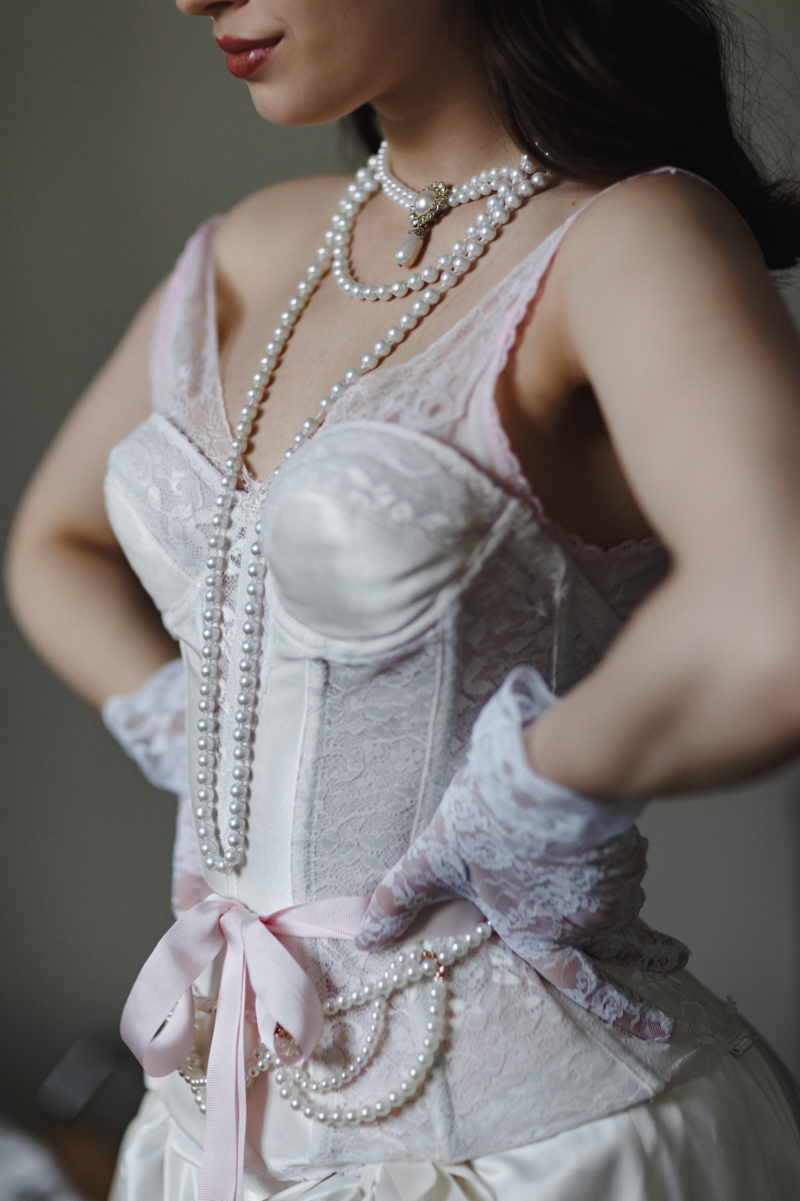 Свадебная фотосессия в квартире-студии. Свадебный фотограф в Москве Мария Крош