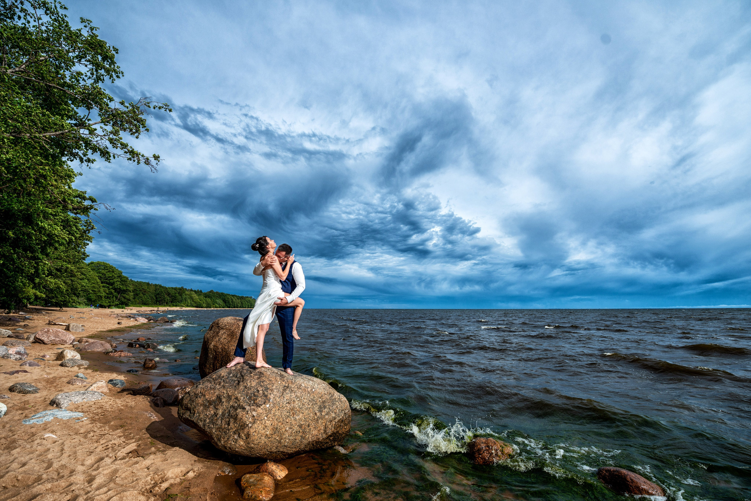 Евгений и Александра (фотосессия под дождём на Исаакиевской площади, свадебная прогулка на Финском заливе). Портретный, семейный и свадебный фотограф в Санкт-Петербурге и в Пушкине Ширяев Денис
