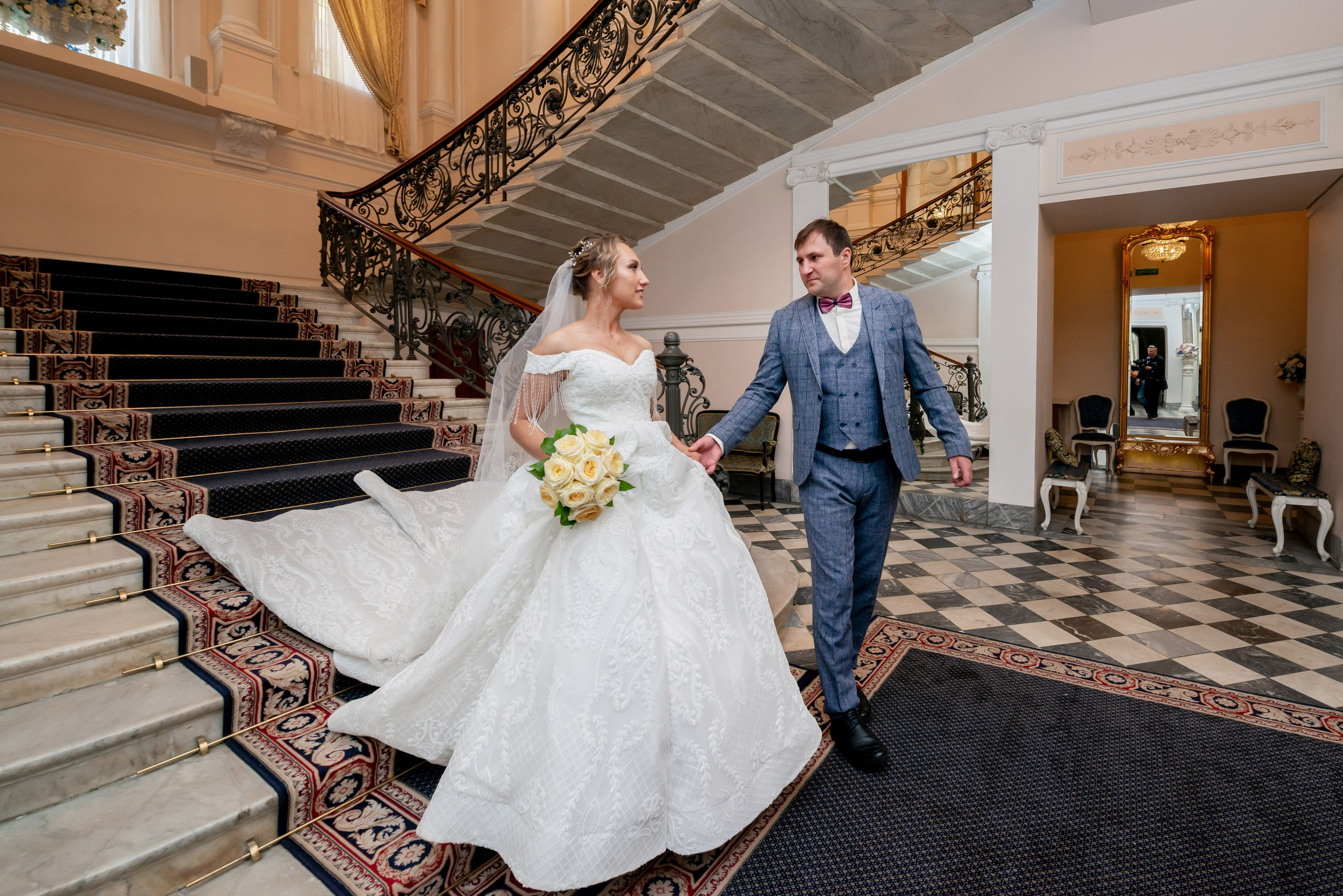 Анастасия и Игорь (фотосессия во Втором Дворце Бракосочетания, Польский сад, здание городской Ратуши). Портретный, семейный и свадебный фотограф в Санкт-Петербурге и в Пушкине Ширяев Денис