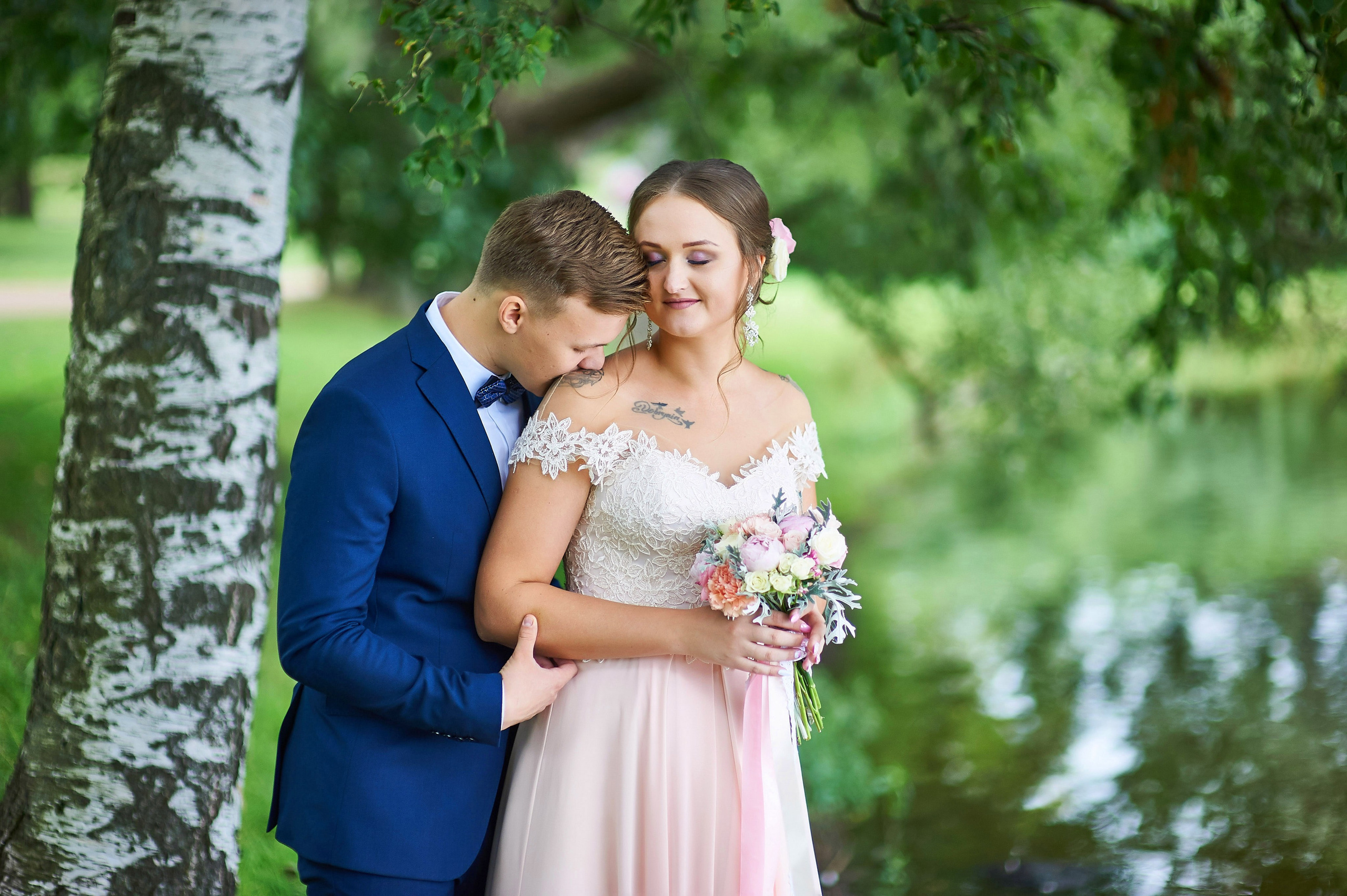 Ульяна и Дмитрий (свадебная прогулка в Сестрорецке под дождем, , фотосессия в верхнем парке Петергофа). Портретный, семейный и свадебный фотограф в Санкт-Петербурге и в Пушкине Ширяев Денис