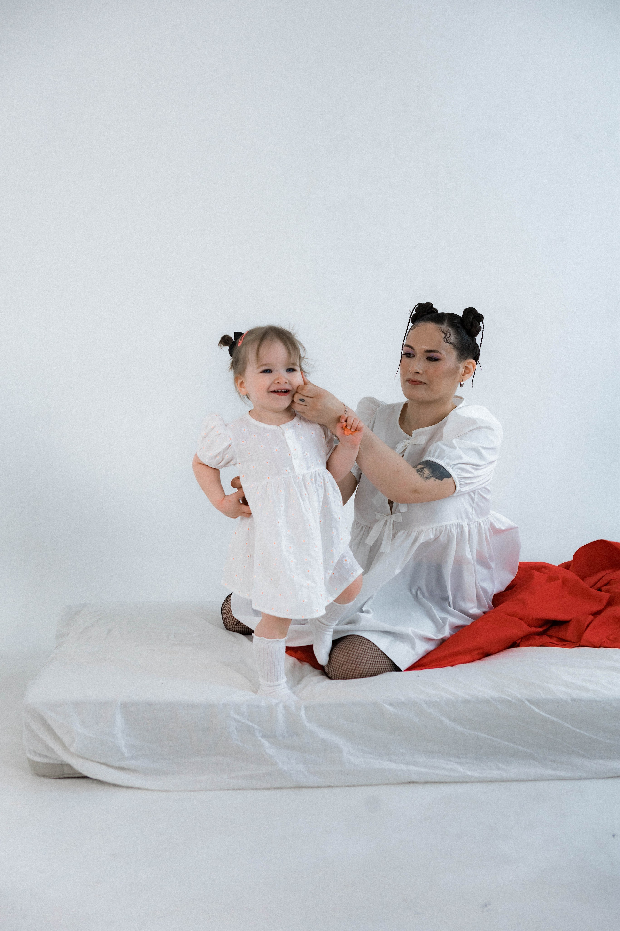 Семейная: Алена и ее дочка Женя. Контент-фотограф для творческих единиц и мастеров в Санкт-Петербурге