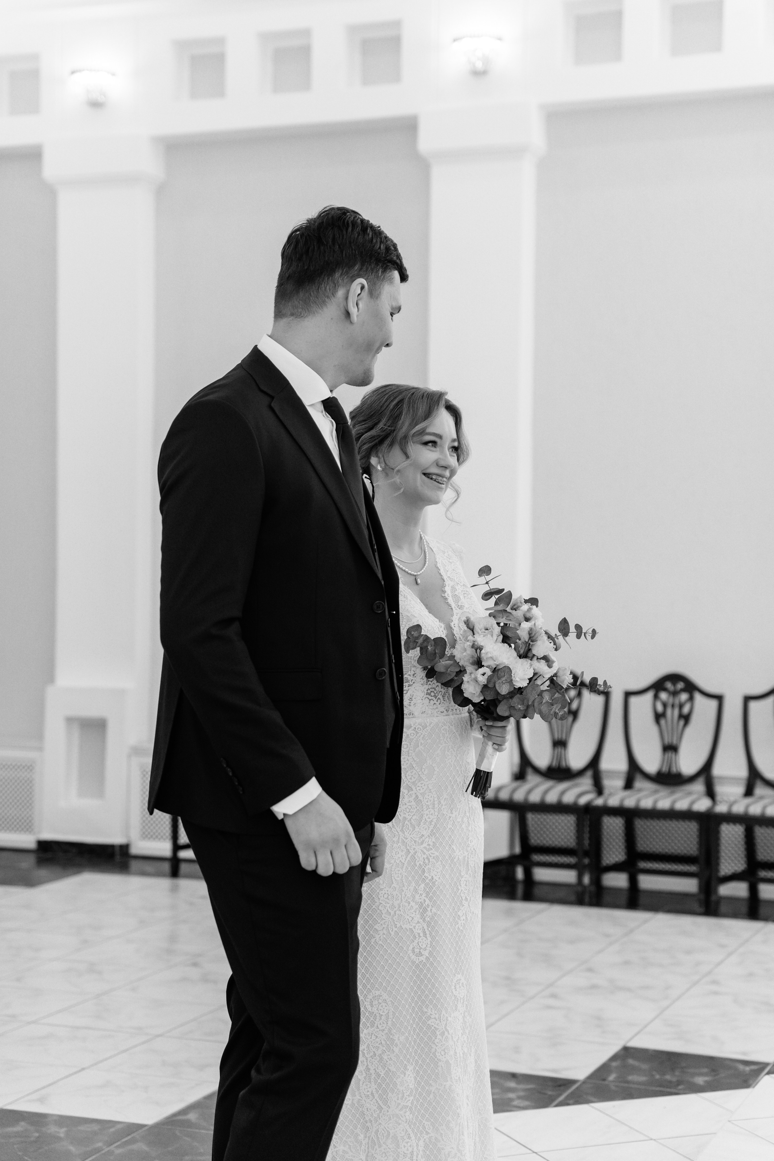 ЗАГС Октябрьского района (большой зал). Ваш семейный фотограф в Минске — Вика Трегубова