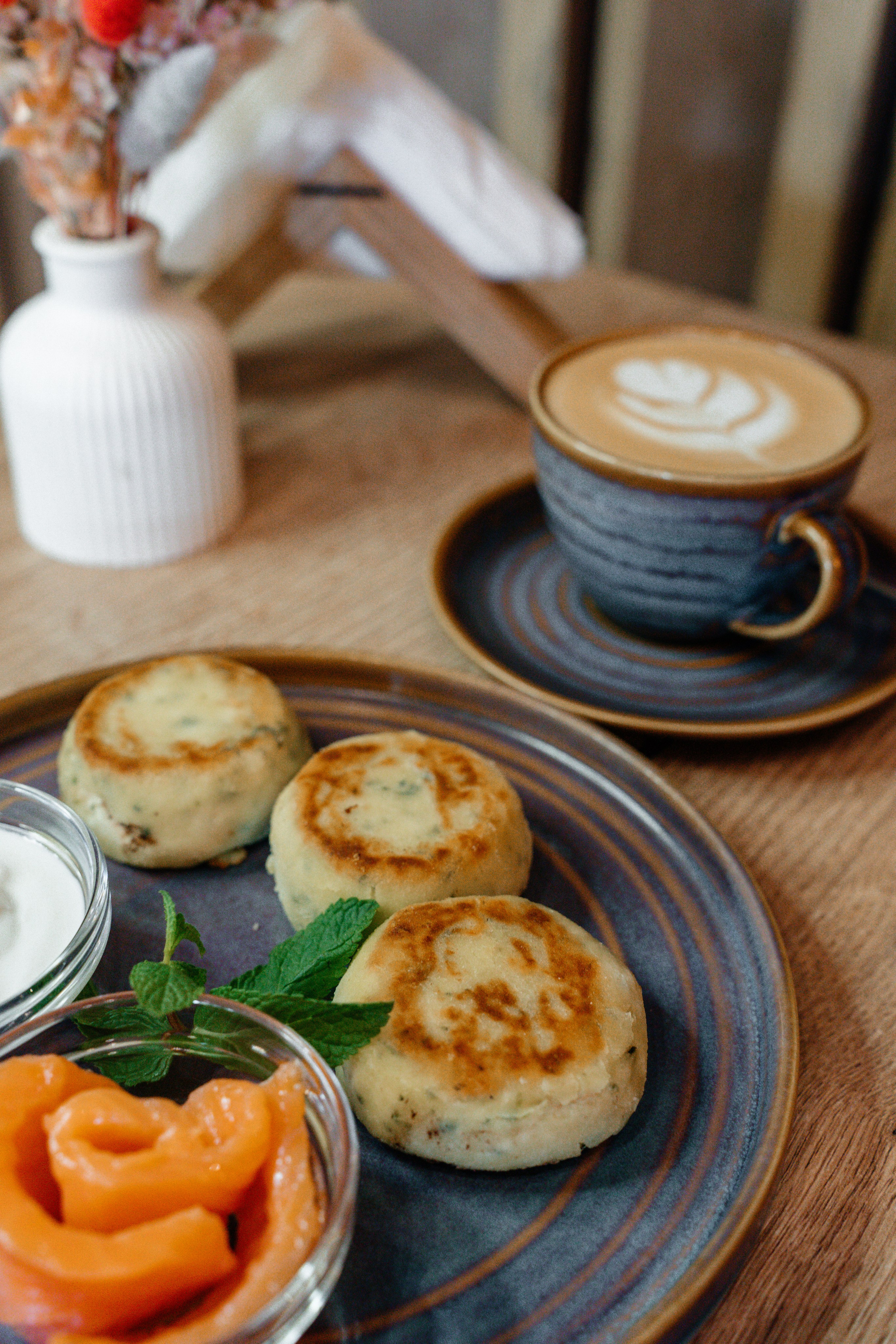 Контент- съёмка для кофейни «ЗАРЯД». Ваш семейный фотограф в Минске — Вика Трегубова