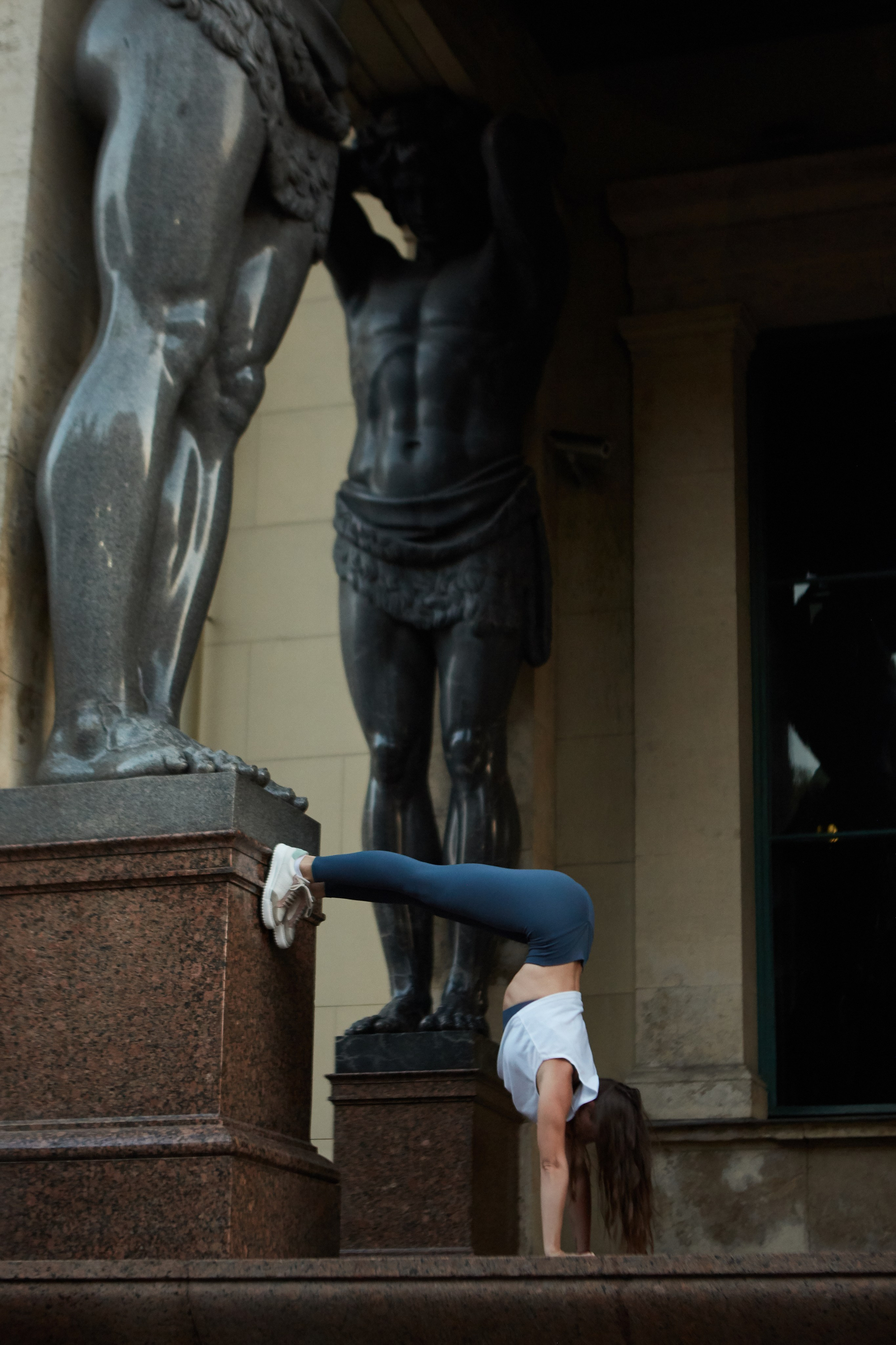 Ксюша — преподаватель йоги. Анастасия Зобнинá — фотограф в Санкт-Петербурге/СПб