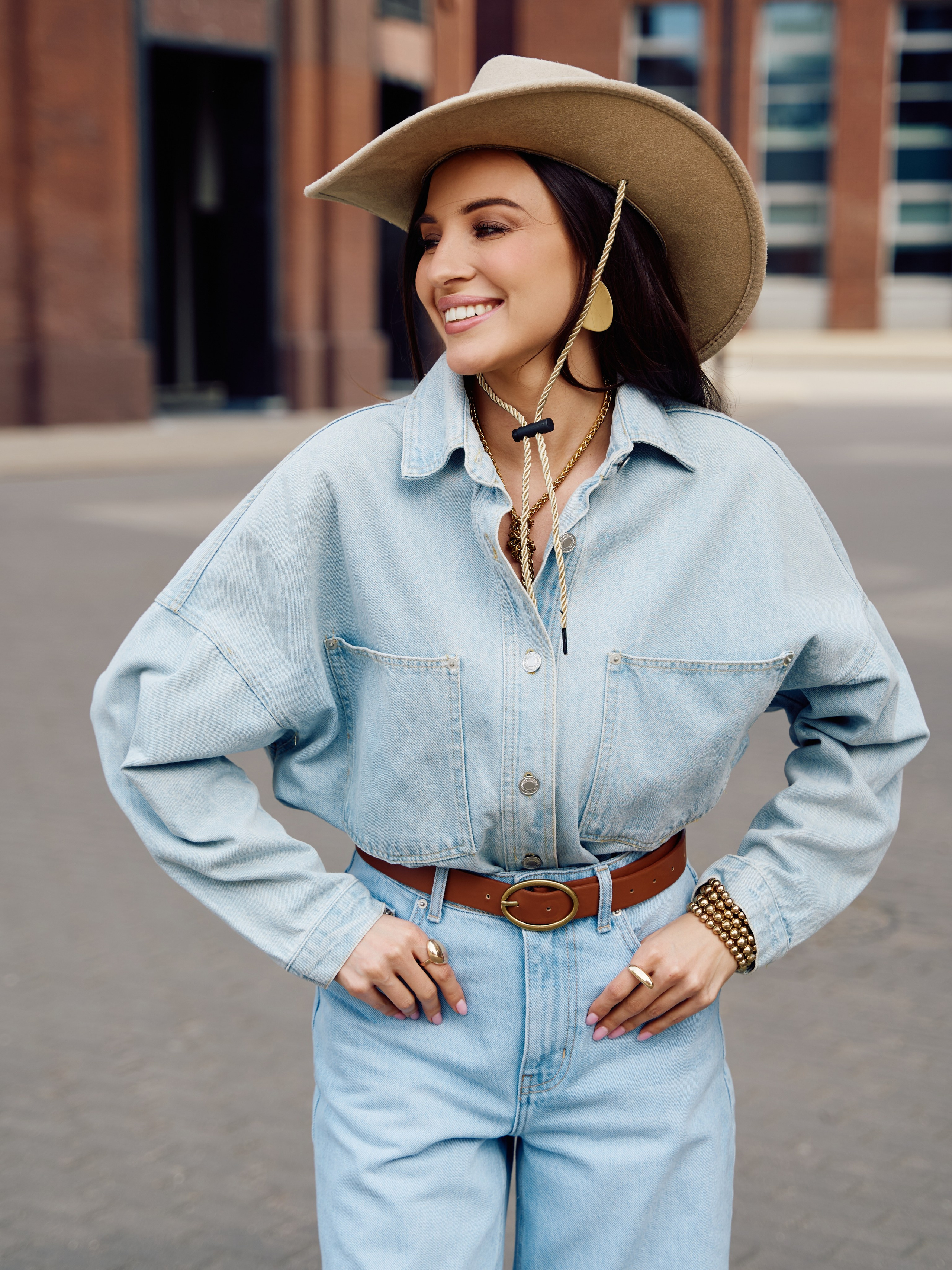 Шляпа. Фотограф для маркетплейсов в Москве