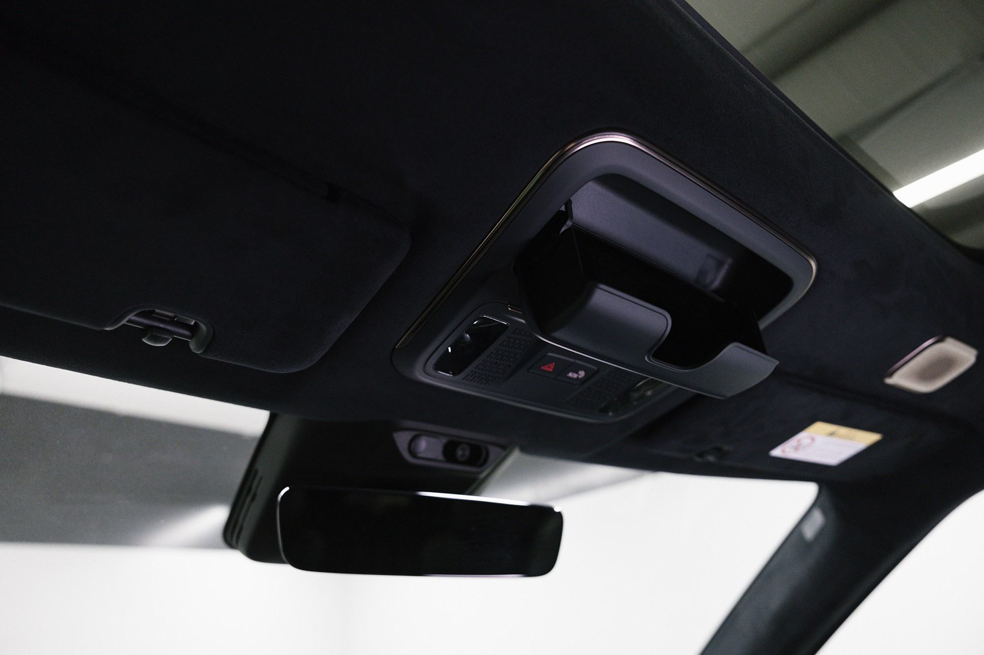 Lynk & Co 900 Ultra 2,0hyb 4WD AT (734 л. с.). Автосалон «Х-Авто»