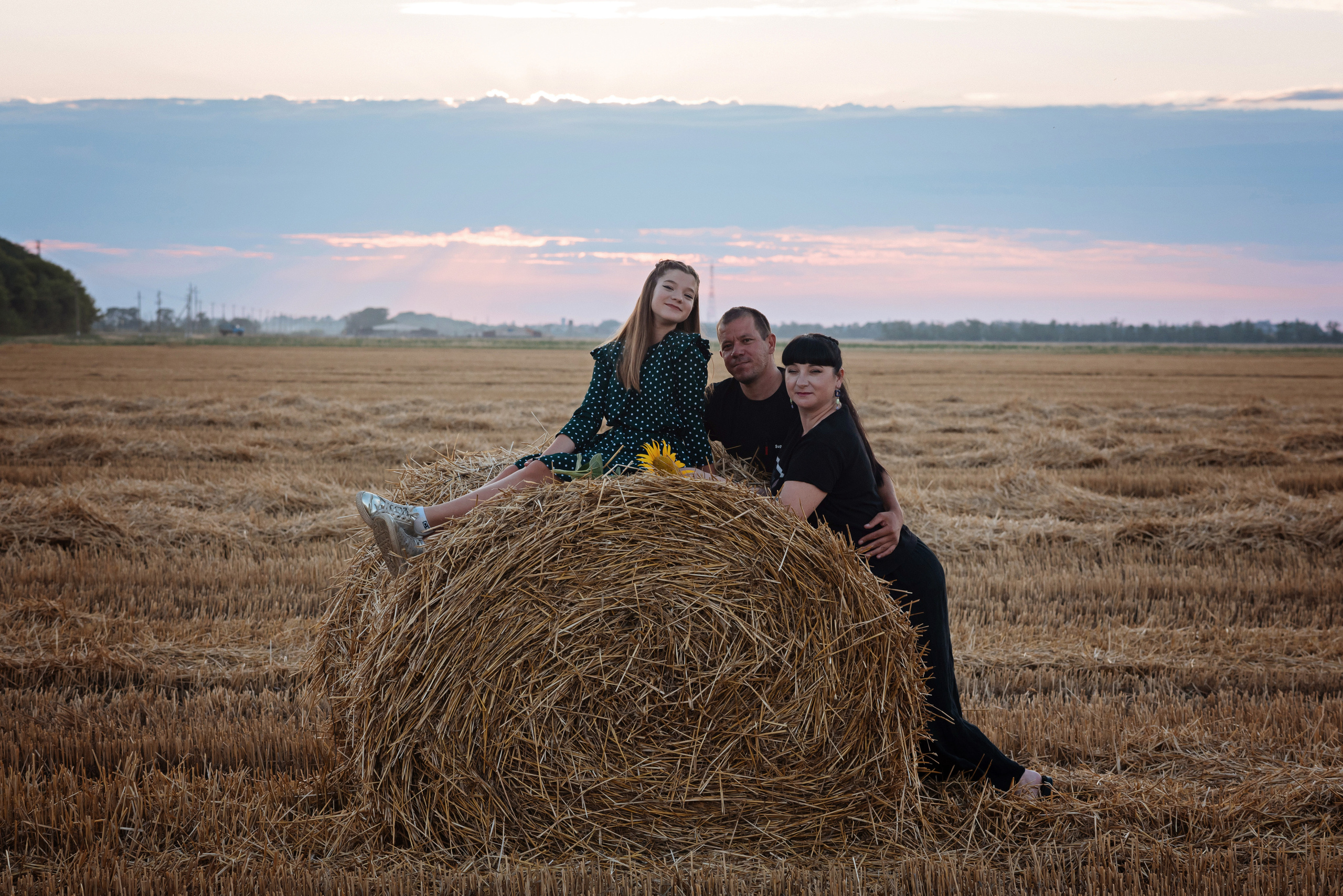 Яркие подсолнухи. Детский и семейный фотограф выпускной альбом Приморско-Ахтарск
