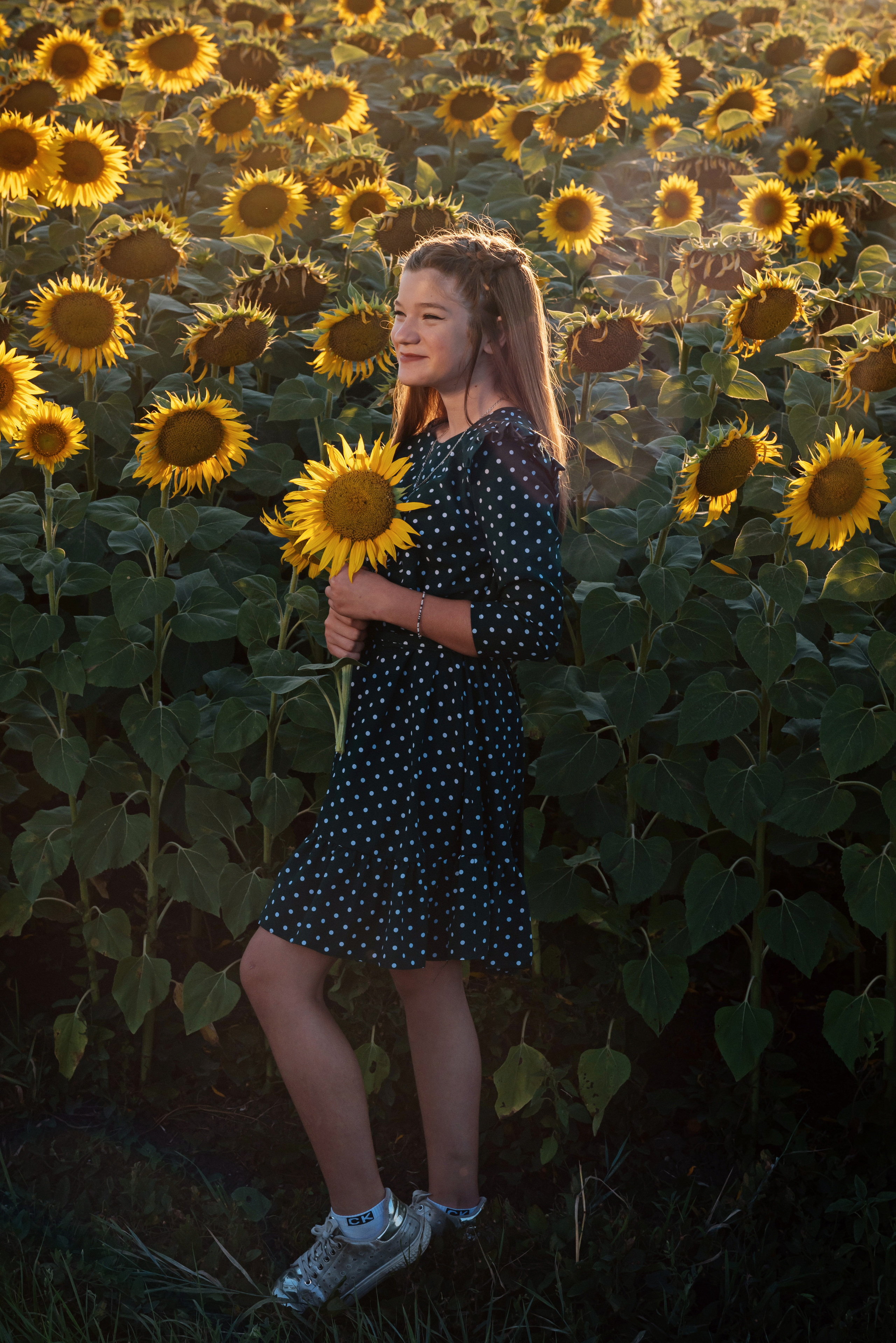 Яркие подсолнухи. Детский и семейный фотограф выпускной альбом Приморско-Ахтарск