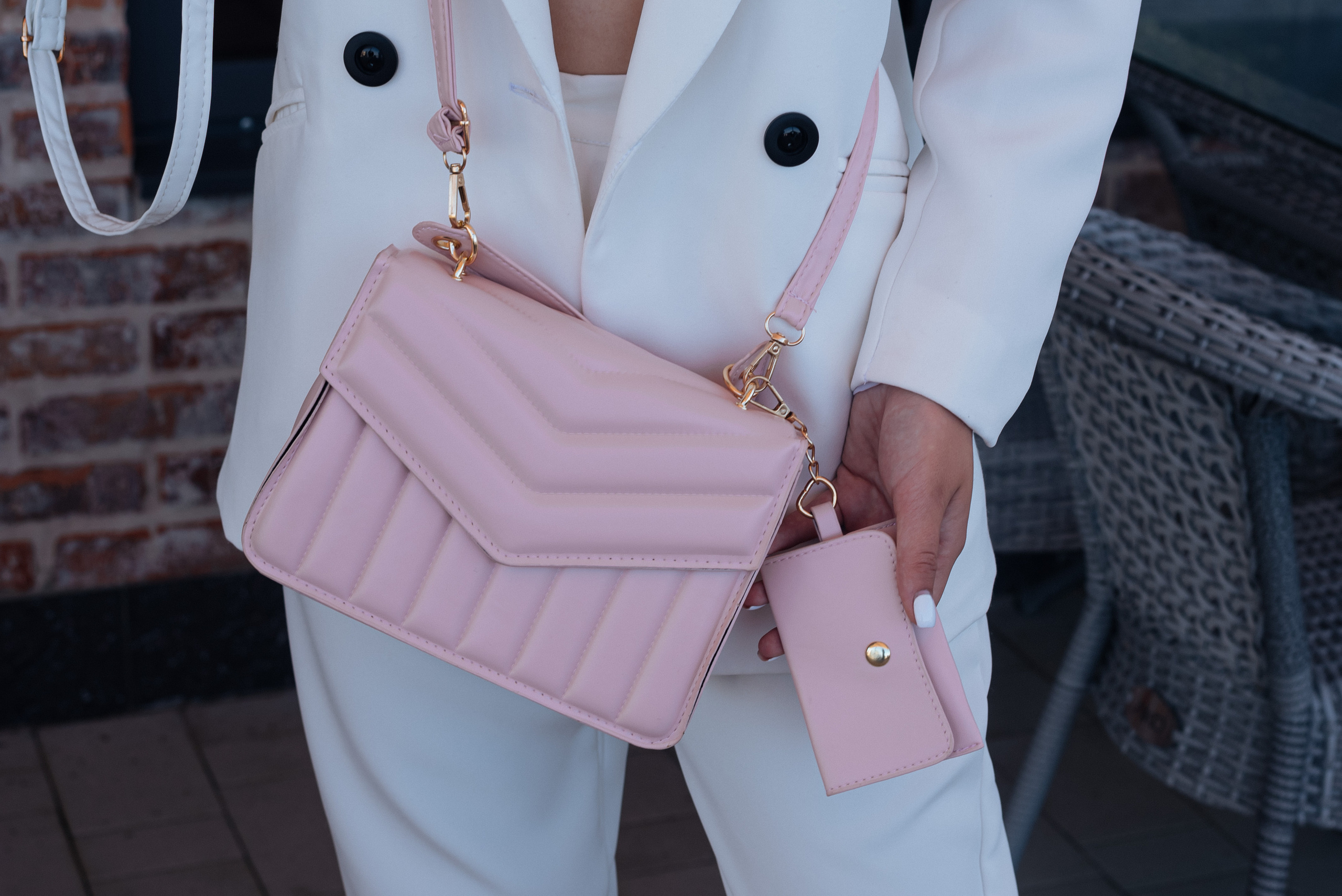 Сумки и очки на Wildberries. Детский и семейный фотограф выпускной альбом Приморско-Ахтарск