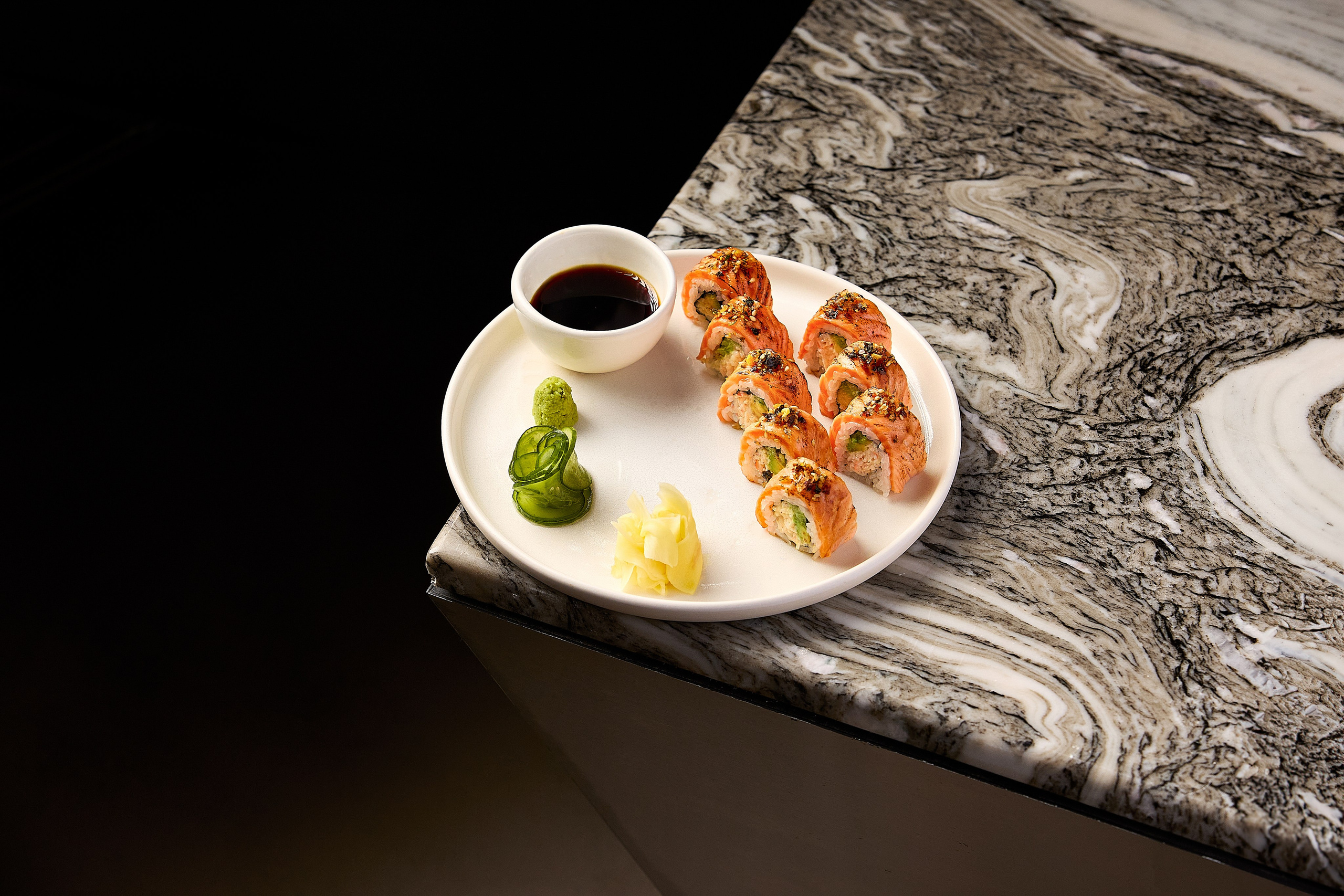 Hookah Place Dishes. Evgeny Yatsenko — Photographer in Dubai