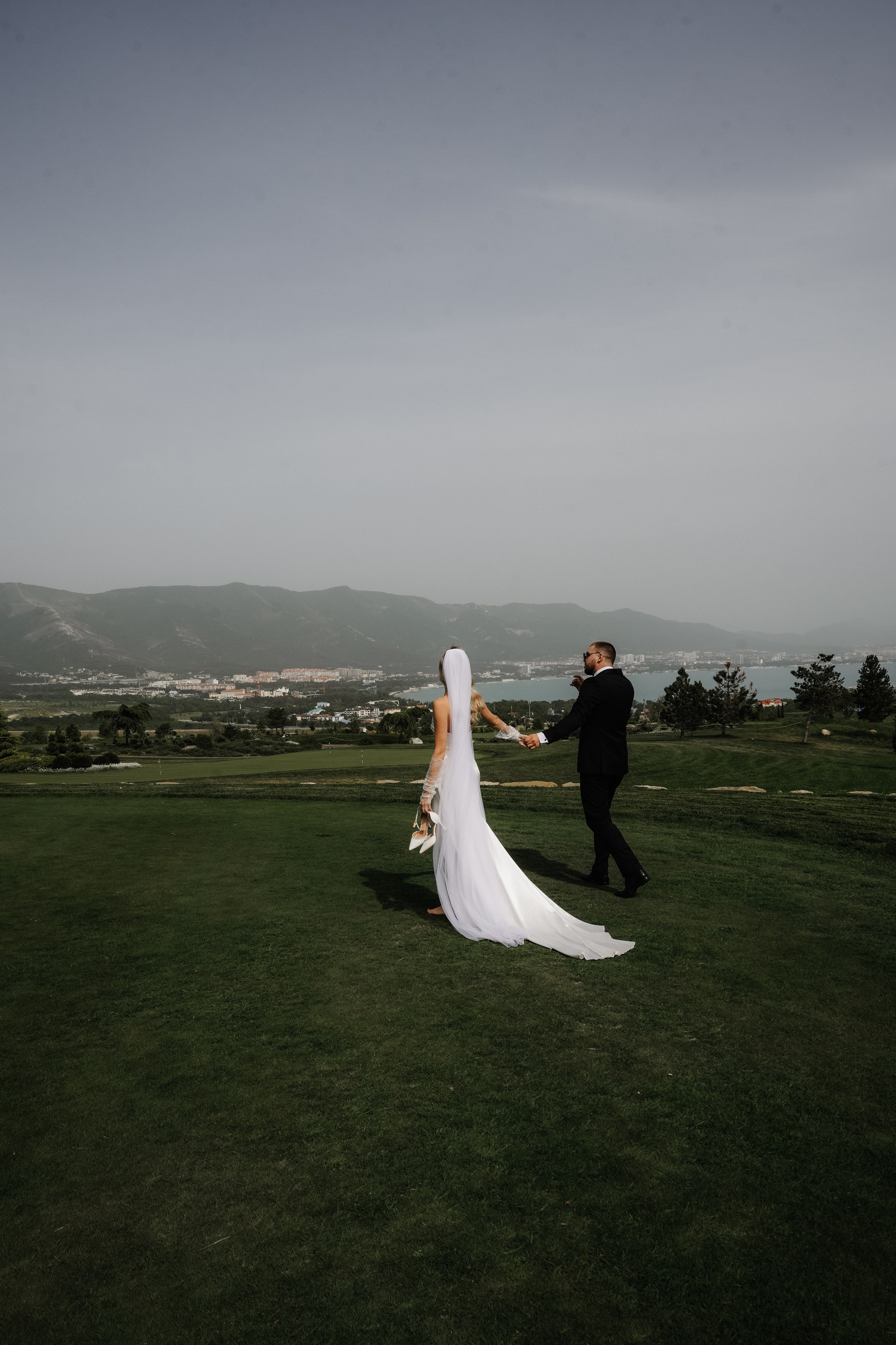 Astoria. VISUAL ARTIST · KRONGAUZ ANASTASIA