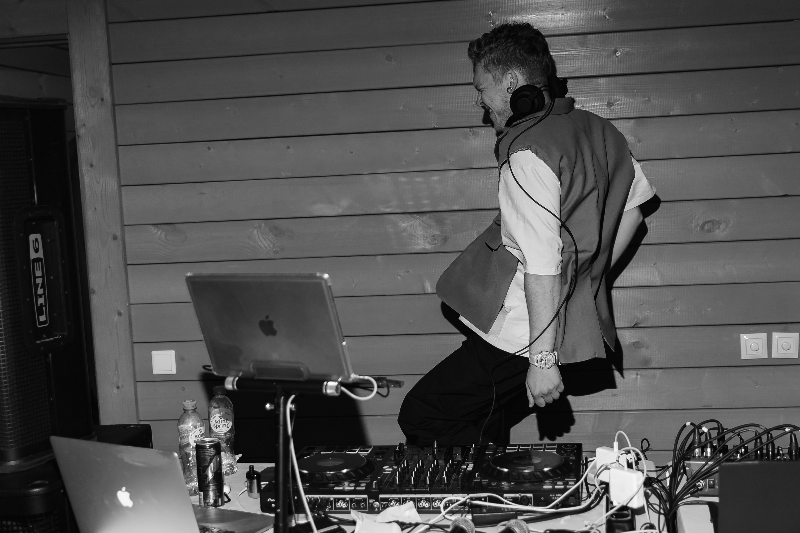 23.07.2024. RETOUCH-HOUSE