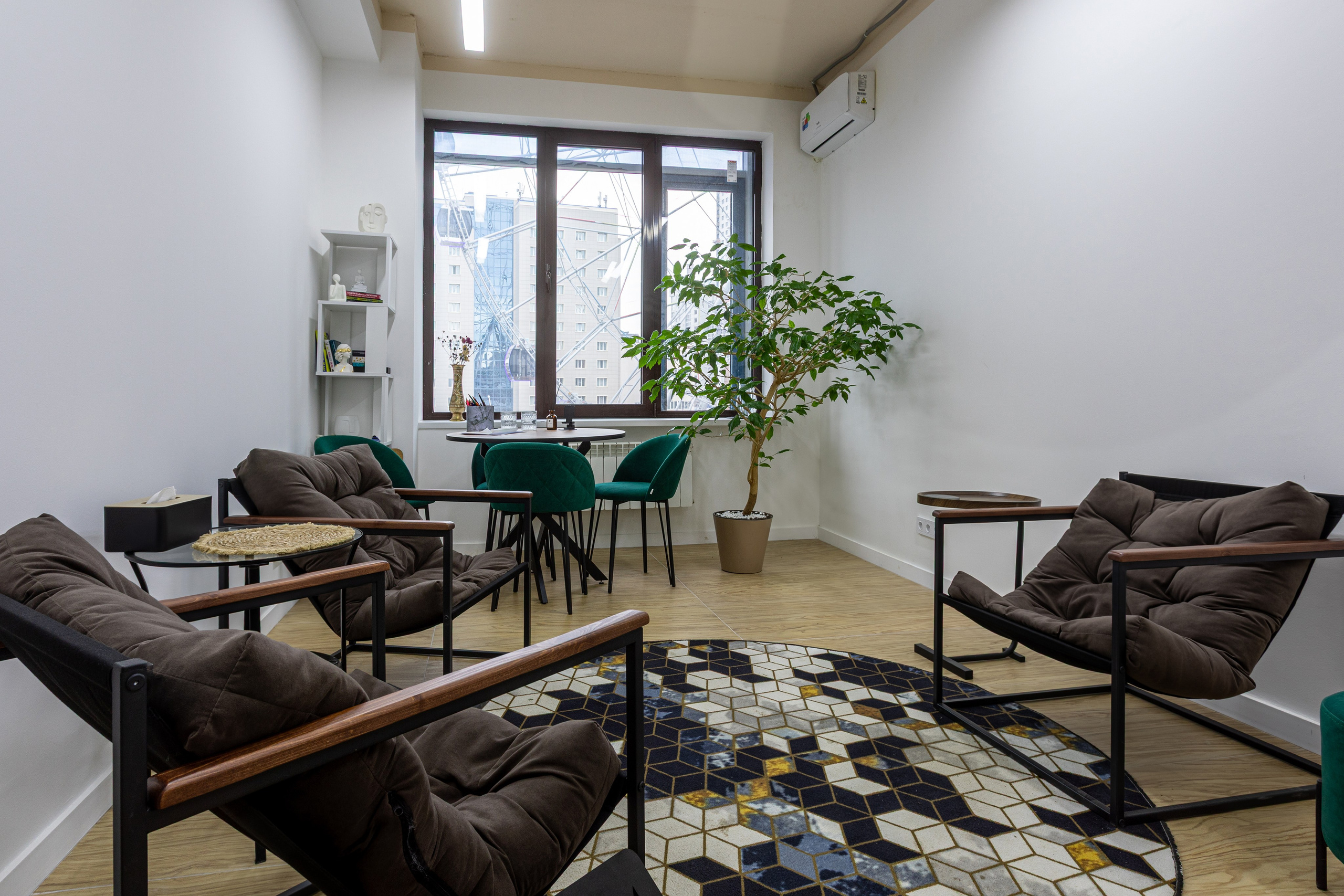 Бизнес-центр My Space Уфа, фото Алексея Муравьёва, современный офис,Лобби бизнес-центра My Space, съёмка фотографа Алексея Муравьёва, деловая атмосфера,Офисные помещения My Space Уфа, работа фотографа Алексея Муравьёва, деловой интерьер,Конференц-зал бизнес-центра My Space, фото Алексея Муравьёва, бизнес-встречи,Рецепция бизнес-центра My Space Уфа, съёмка Алексея Муравьёва, премиальный дизайн,Офисное пространство My Space, фото Алексея Муравьёва, рабочая зона,Панорамные окна бизнес-центра My Space, работа фотографа Алексея Муравьёва, вид на город,Лифт бизнес-центра My Space Уфа, съёмка Алексея Муравьёва, комфорт,Переговорная комната My Space, фото Алексея Муравьёва, деловой стиль,Зона отдыха бизнес-центра My Space, работа фотографа Алексея Муравьёва, комфорт для сотрудников,Инфраструктура My Space Уфа, съёмка Алексея Муравьёва, бизнес-услуги,Паркинг бизнес-центра My Space, фото Алексея Муравьёва, безопасность,Вестибюль My Space, работа фотографа Алексея Муравьёва, элегантность,Офисные кабинеты бизнес-центра My Space, съёмка Алексея Муравьёва, функциональность,Общественные зоны My Space Уфа, фото Алексея Муравьёва, современный дизайн,Рецепция и зона ожидания My Space, работа фотографа Алексея Муравьёва, стиль,Офисные перегородки бизнес-центра My Space, съёмка Алексея Муравьёва, зонирование,Интерьер бизнес-центра My Space Уфа, фото Алексея Муравьёва, деловой интерьер,Офисная мебель My Space, работа фотографа Алексея Муравьёва, эргономичность,Освещение бизнес-центра My Space, съёмка Алексея Муравьёва, комфорт для работы