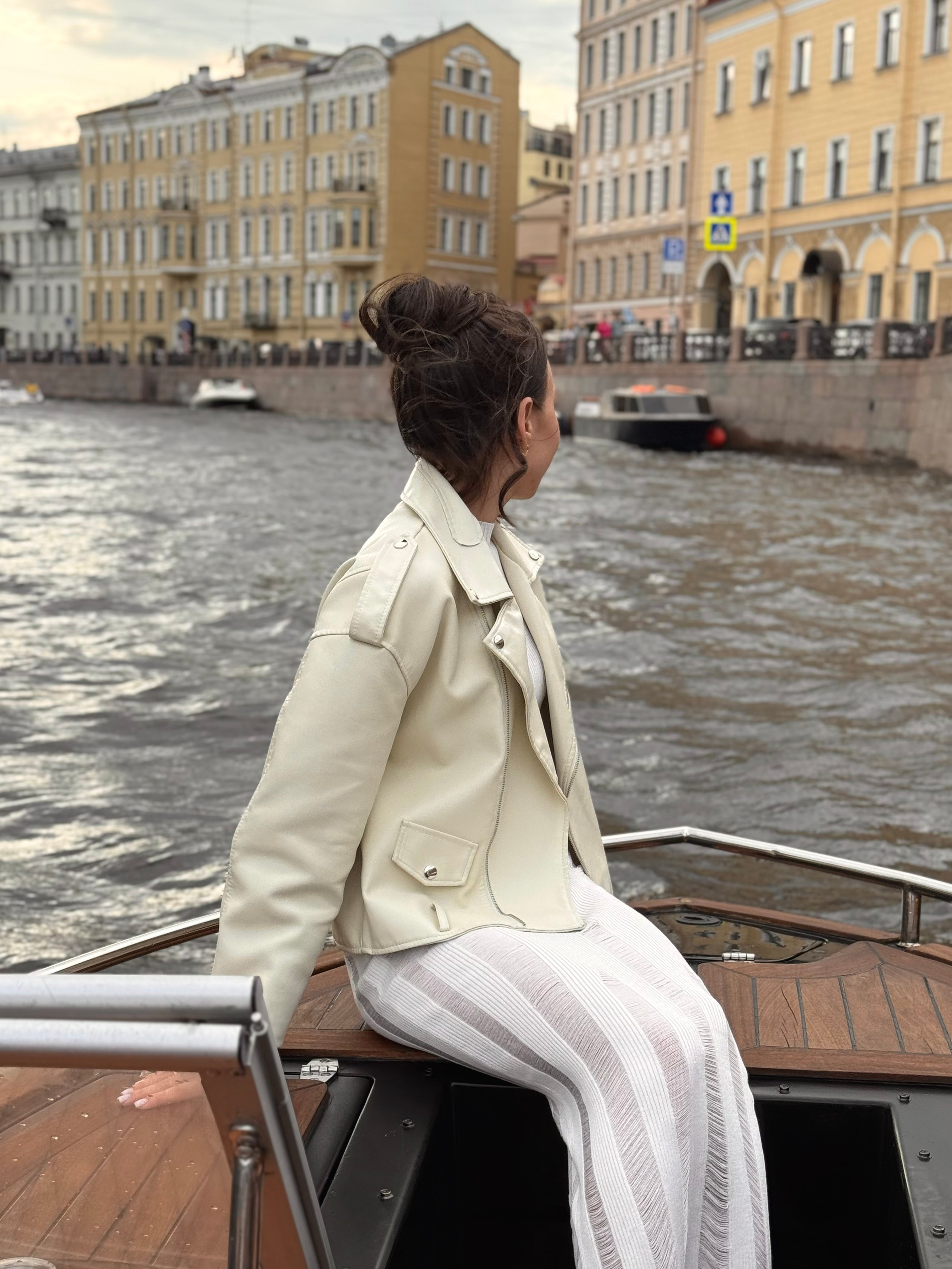 Екатерина и Никита [на айфон 15 про]. Утонченный фотограф в Санкт-Петербурге Ксения Пелевина