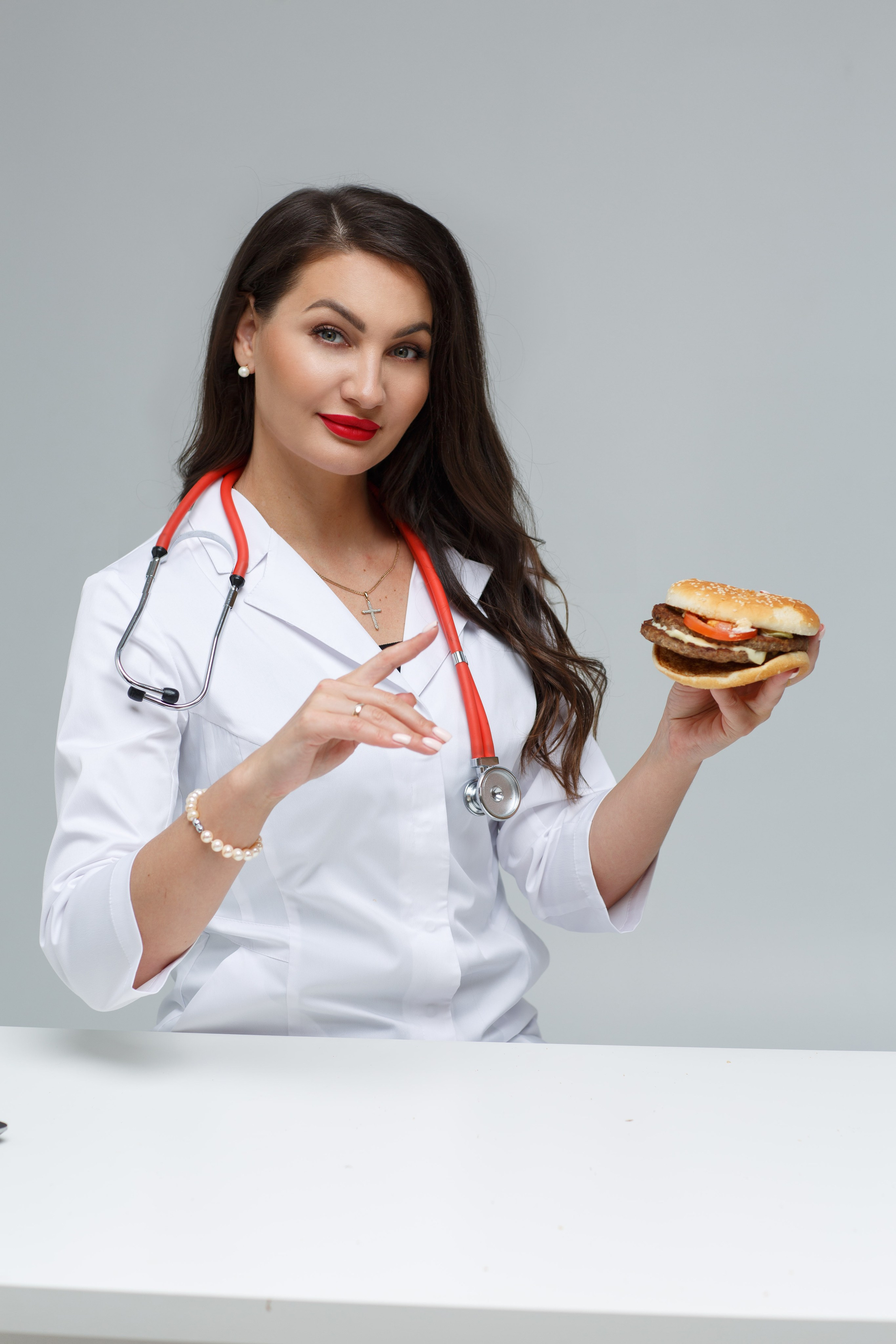 Съемка на портфолио кардиолога. Свадебный, предметный и портретный фотограф в Волгограде