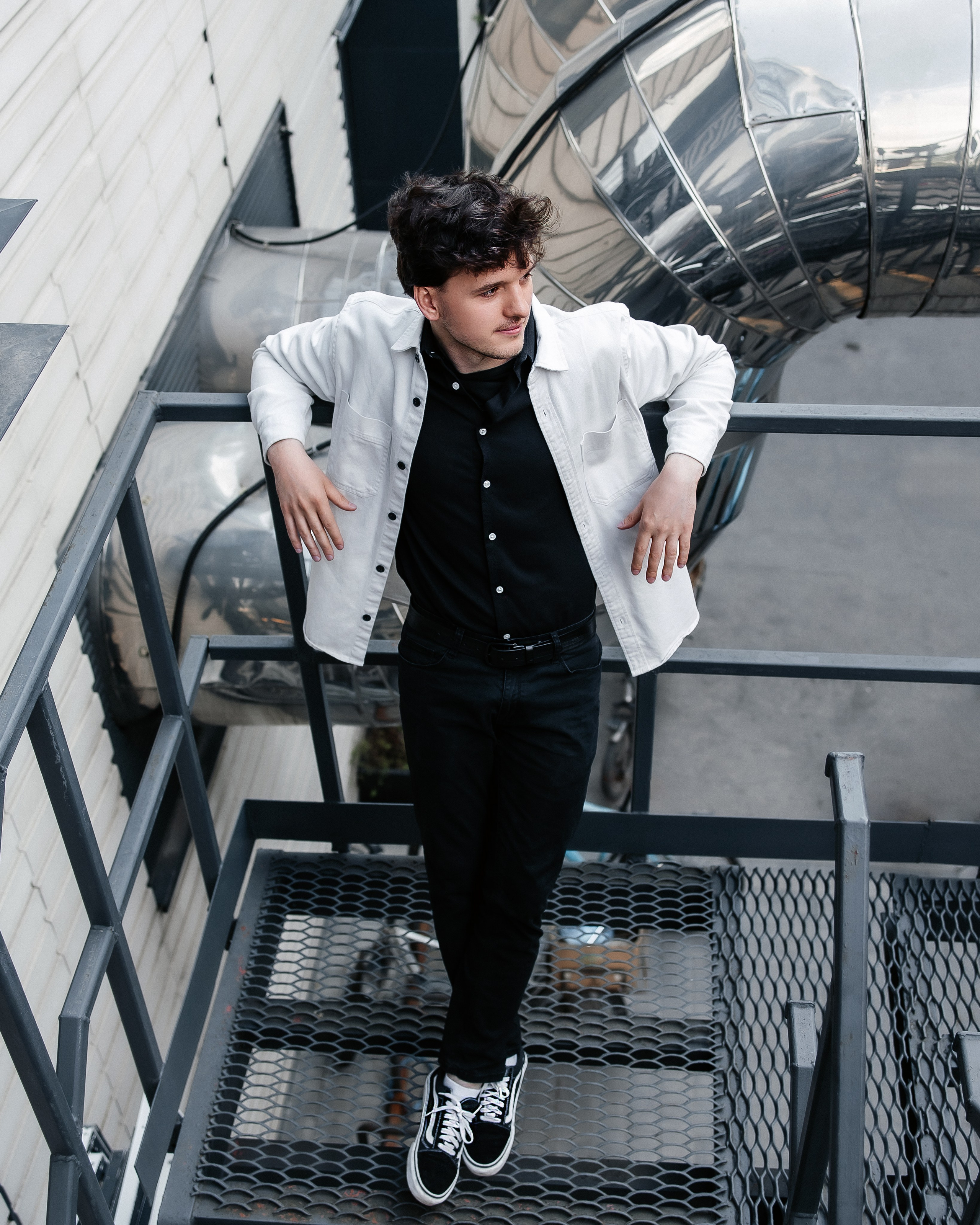 мужское позирование