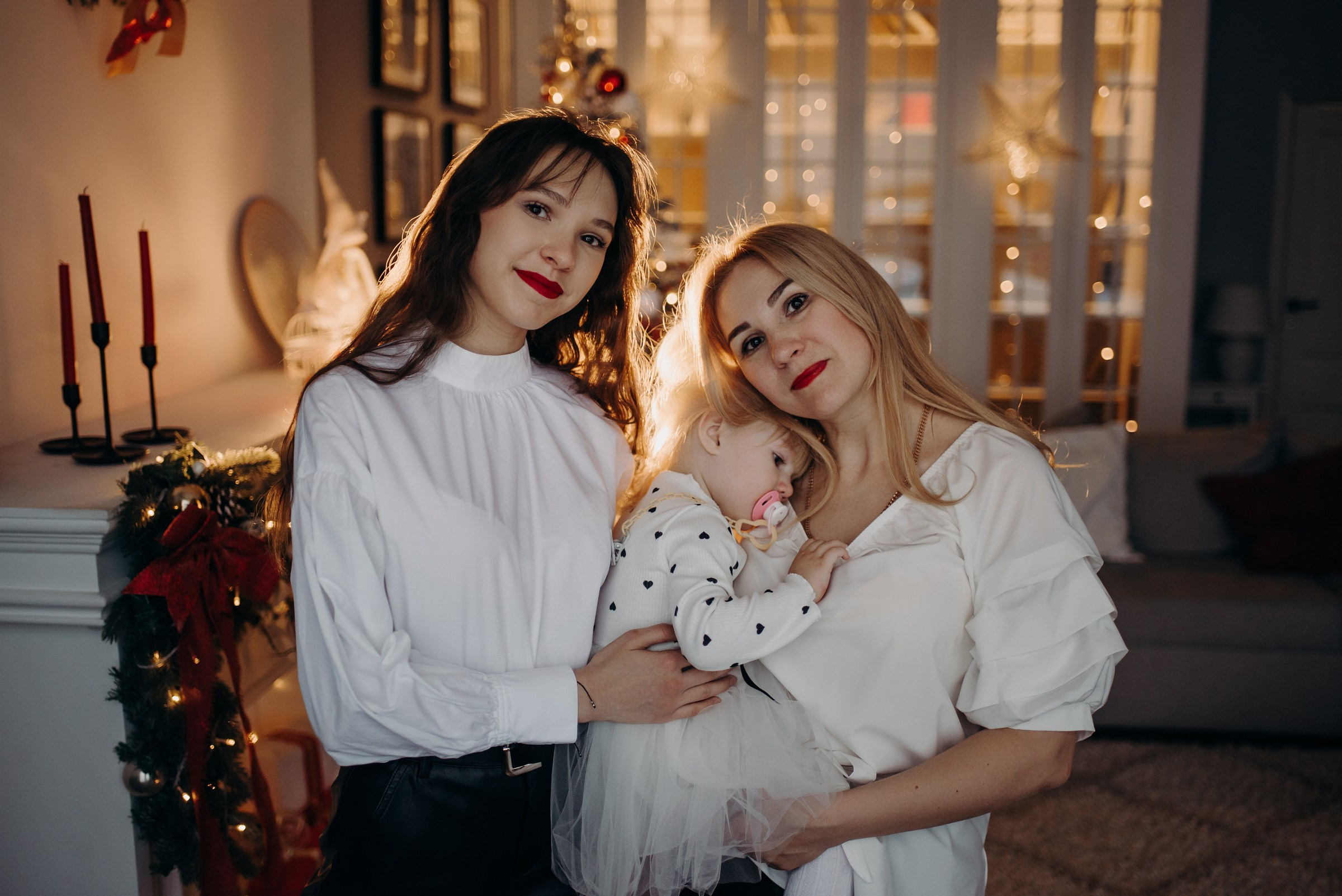 семейная новогодняя фотосессия в фотостудии