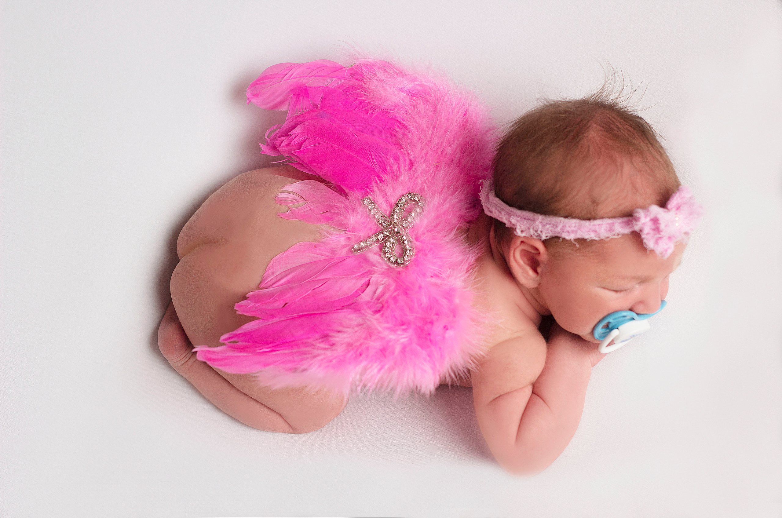 Съемка Newborn. Фотограф новорожденных в Пятигорске Валерия Новкунская