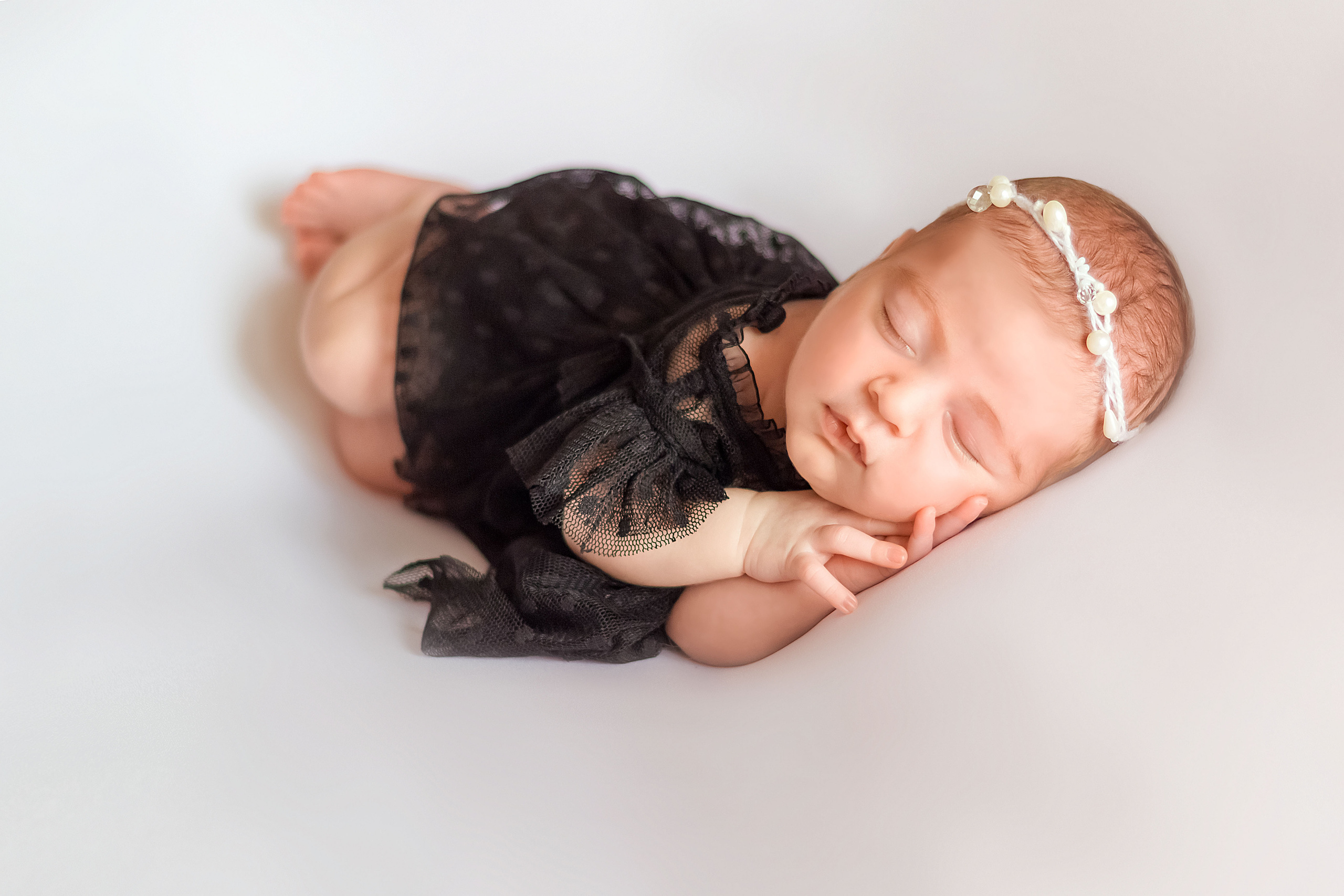 Съемка Newborn. Фотограф новорожденных в Пятигорске Валерия Новкунская