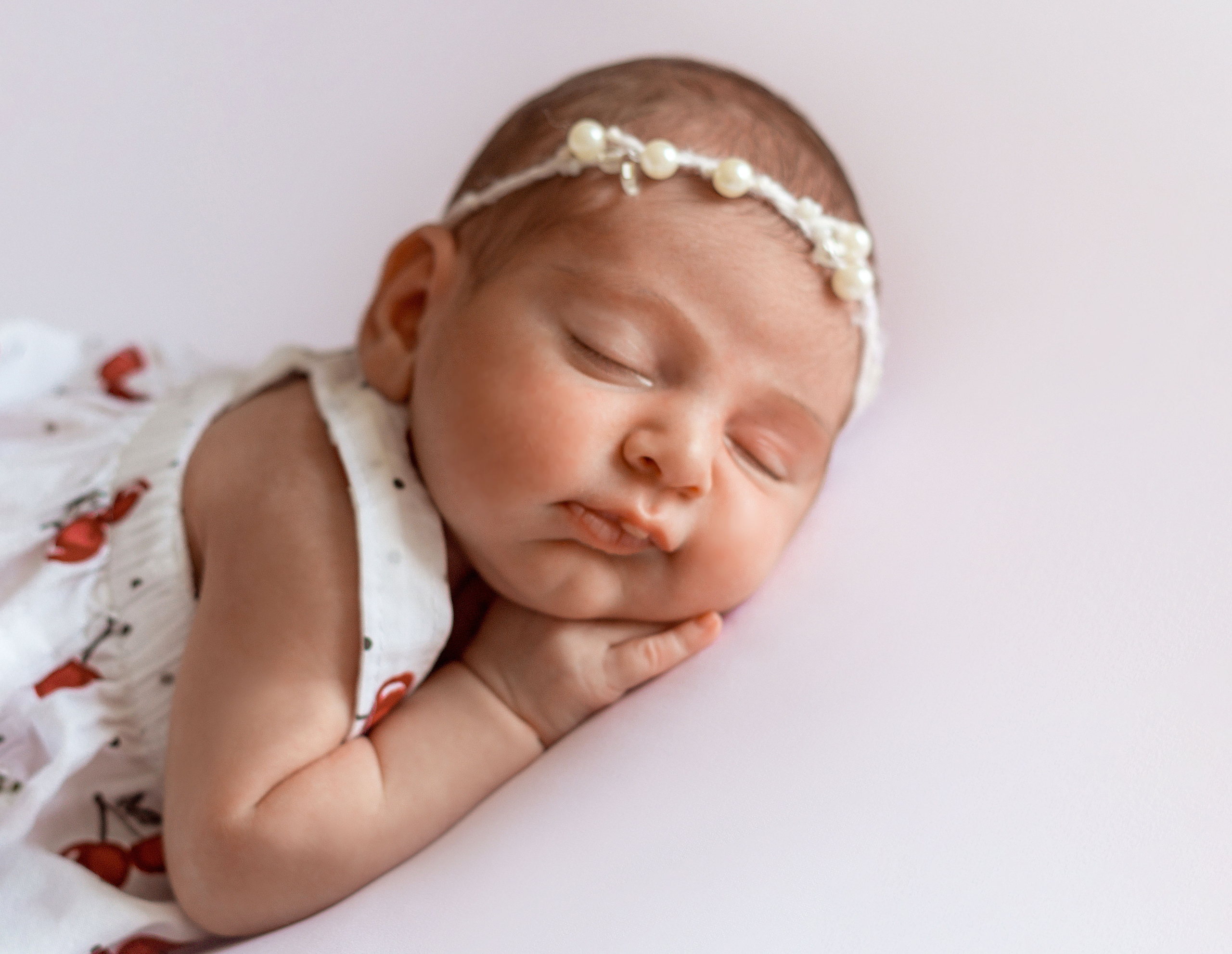 Съемка Newborn. Фотограф новорожденных в Пятигорске Валерия Новкунская