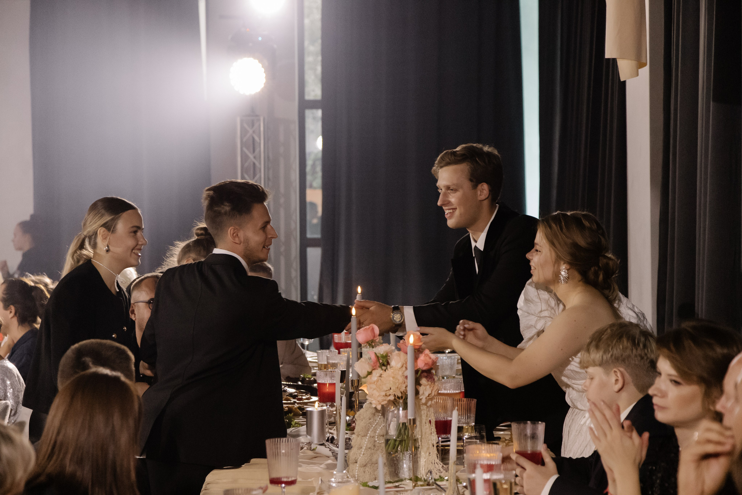 Свадьба в Amore. Свадебный фотограф Челябинск Полина Чеботарь