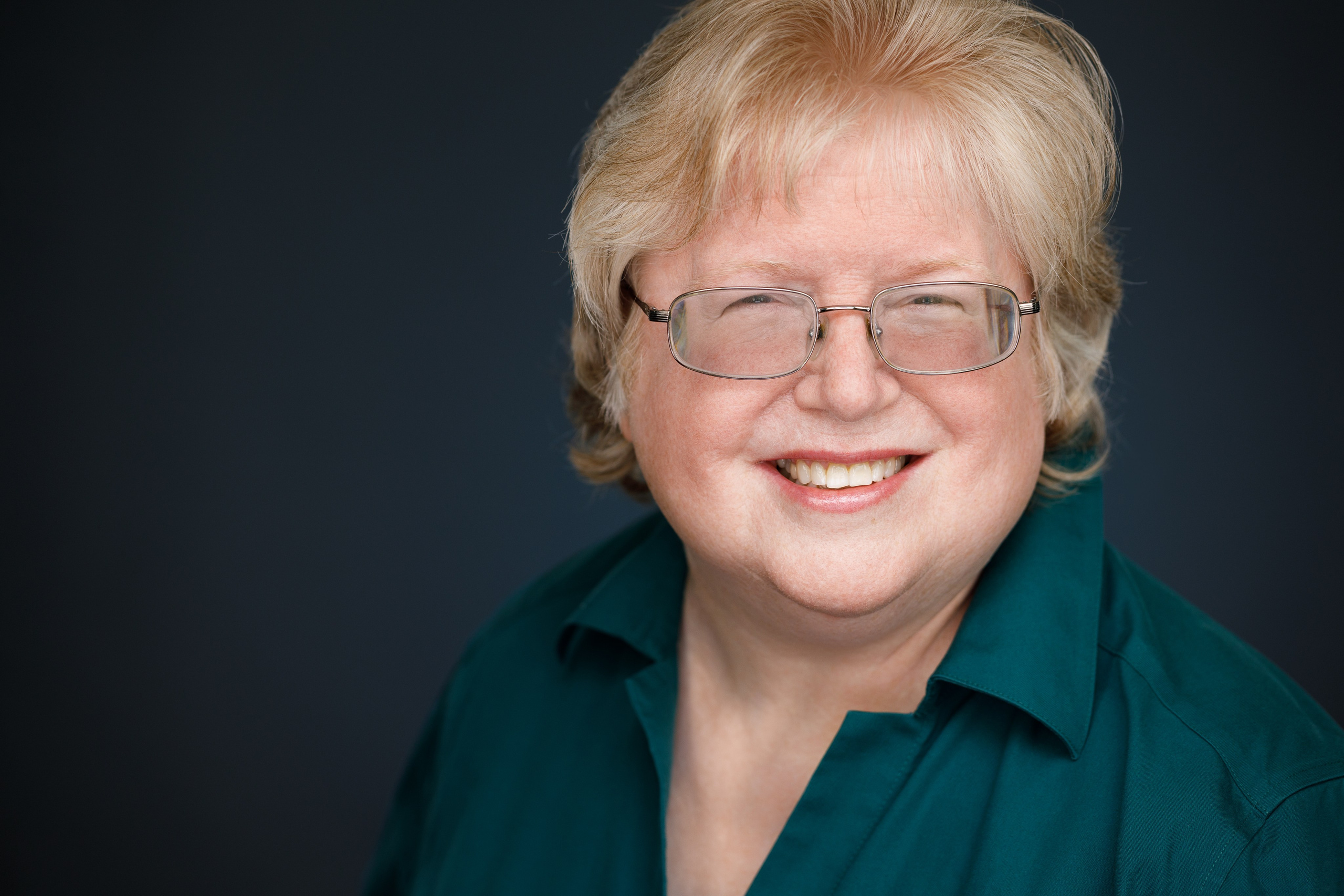 Headshot session for a writer. Headshot & portrait photographer Alexei Shendrick