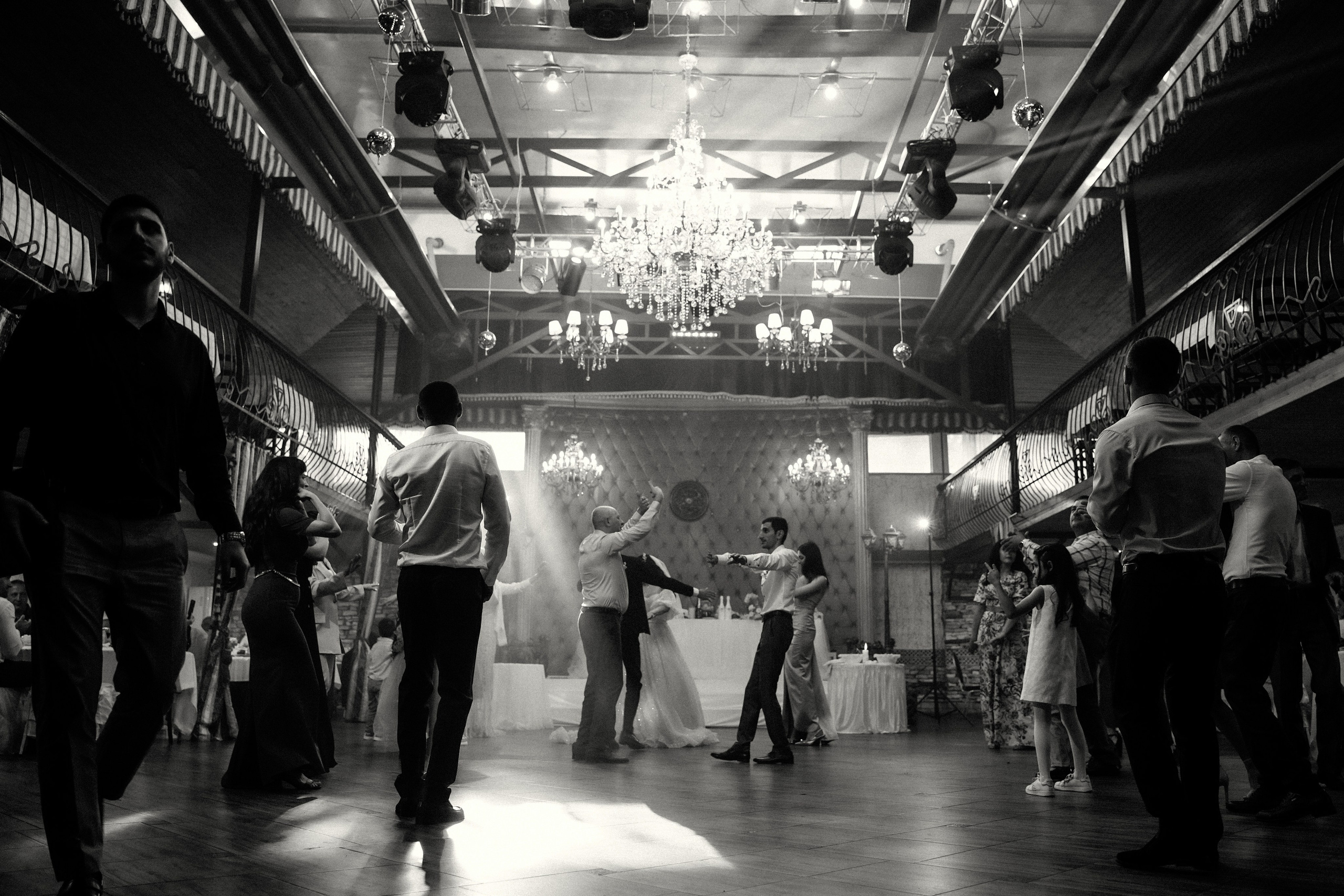 Алиса & Вааг. Фотосъемка и видеосъемка свадеб Липецк