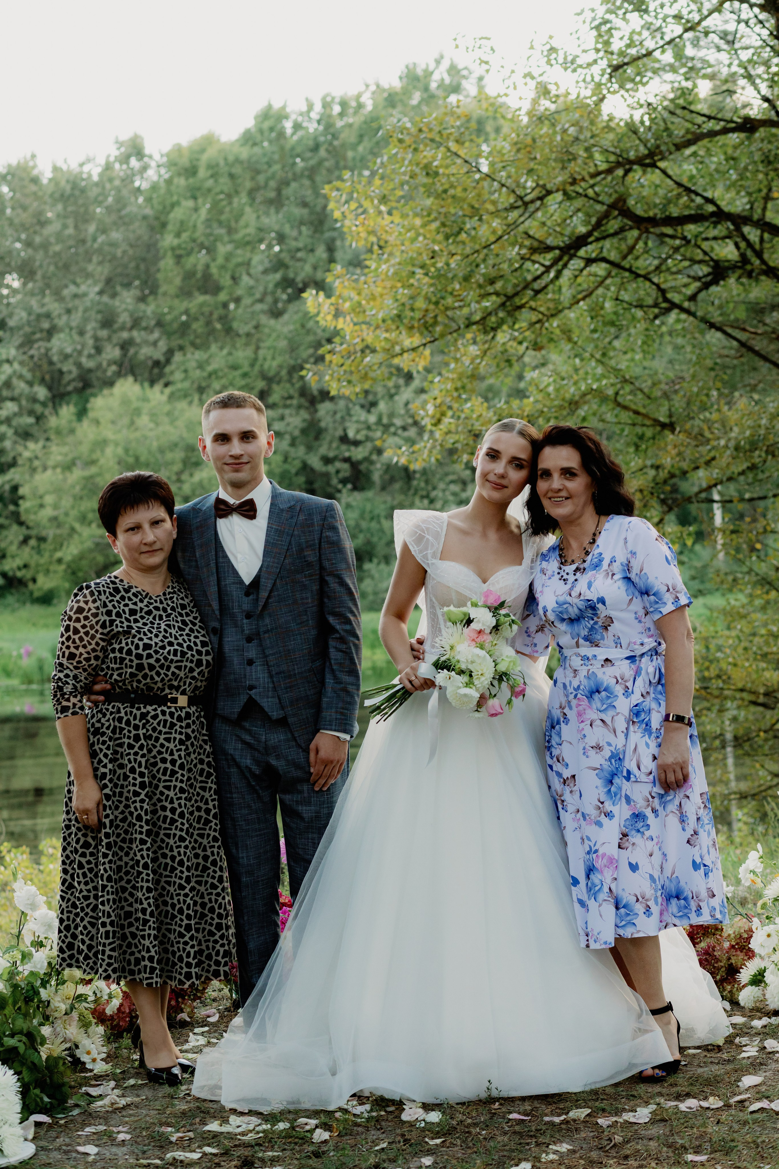 Летняя свадебная фотосессия