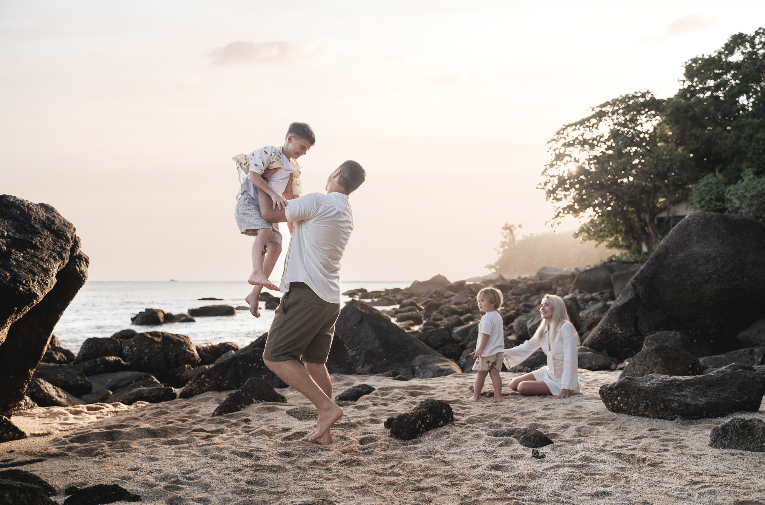 FAMILY & LOVESTORY. Photographer Phuket