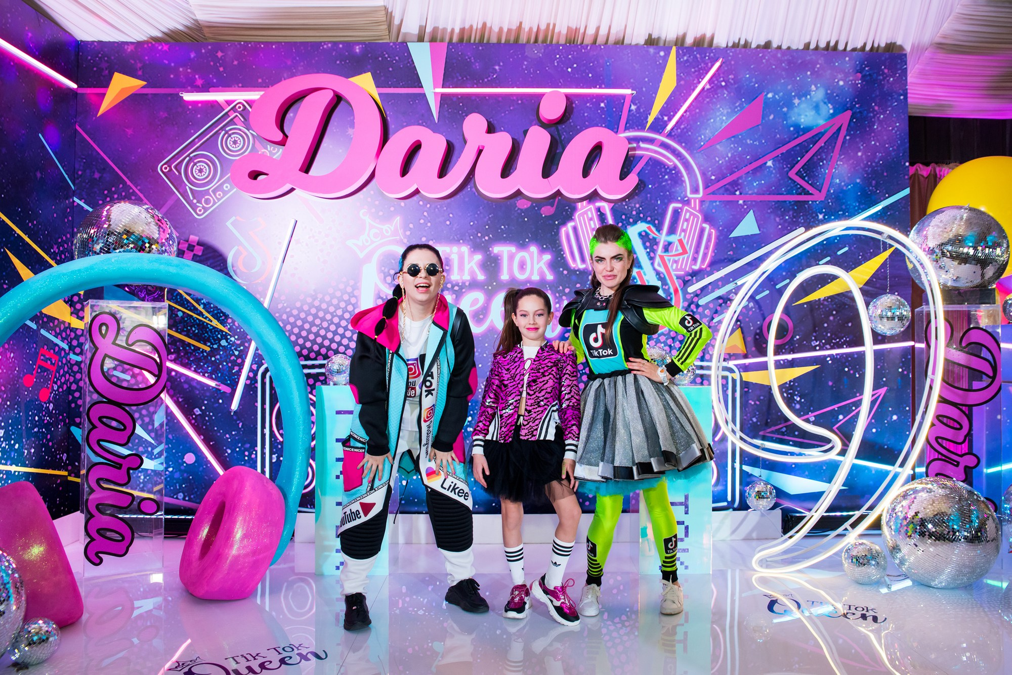 Детский праздник. Anzhina1.wfolio.pro