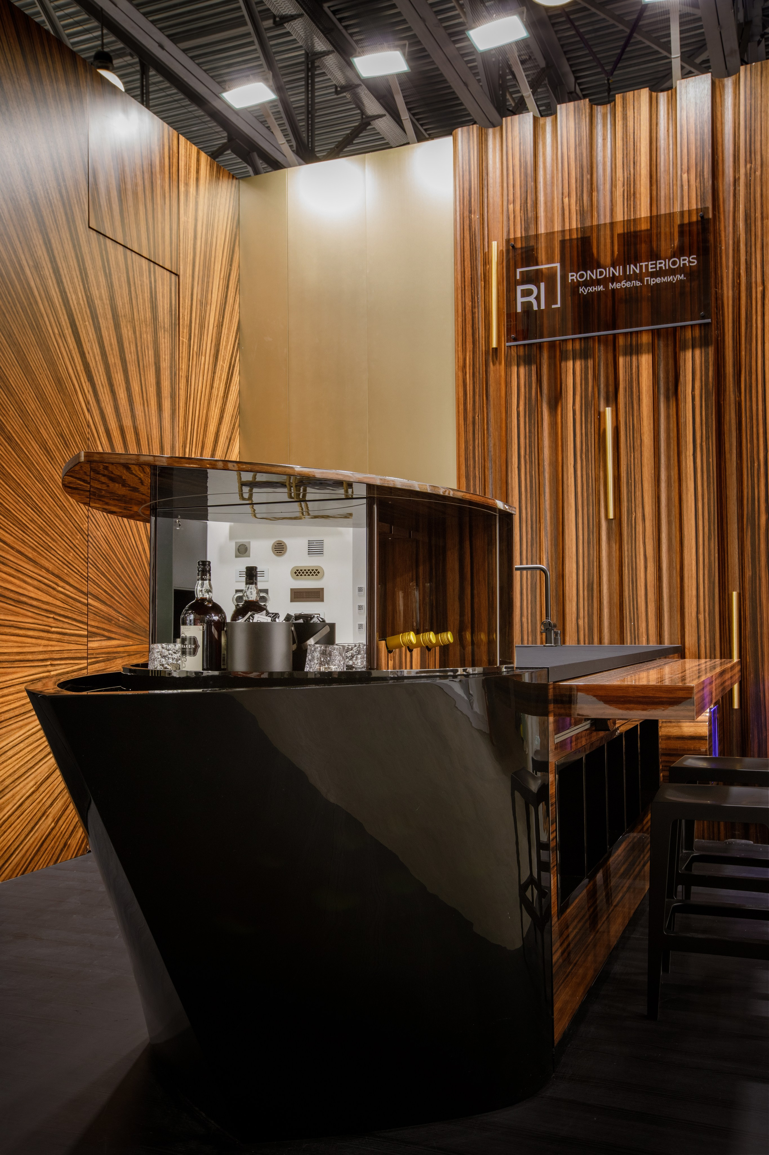 Выставочный стенд для RONDINI на ART DOM