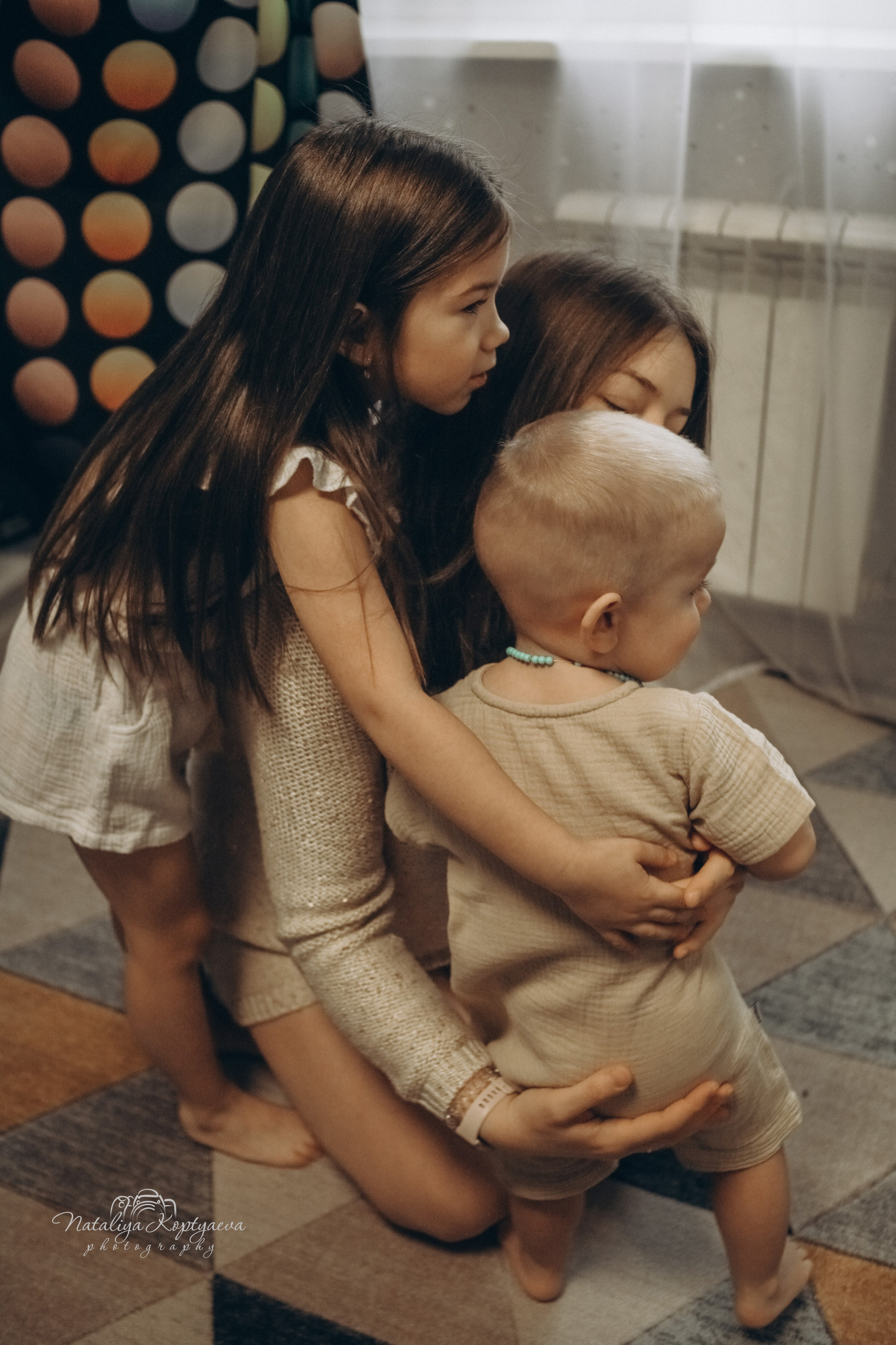 Семейная домашняя фотосессия Москва Марьино. Ретушь новорожденных, обучение ретуши новорожденных, Наталия Коптяева